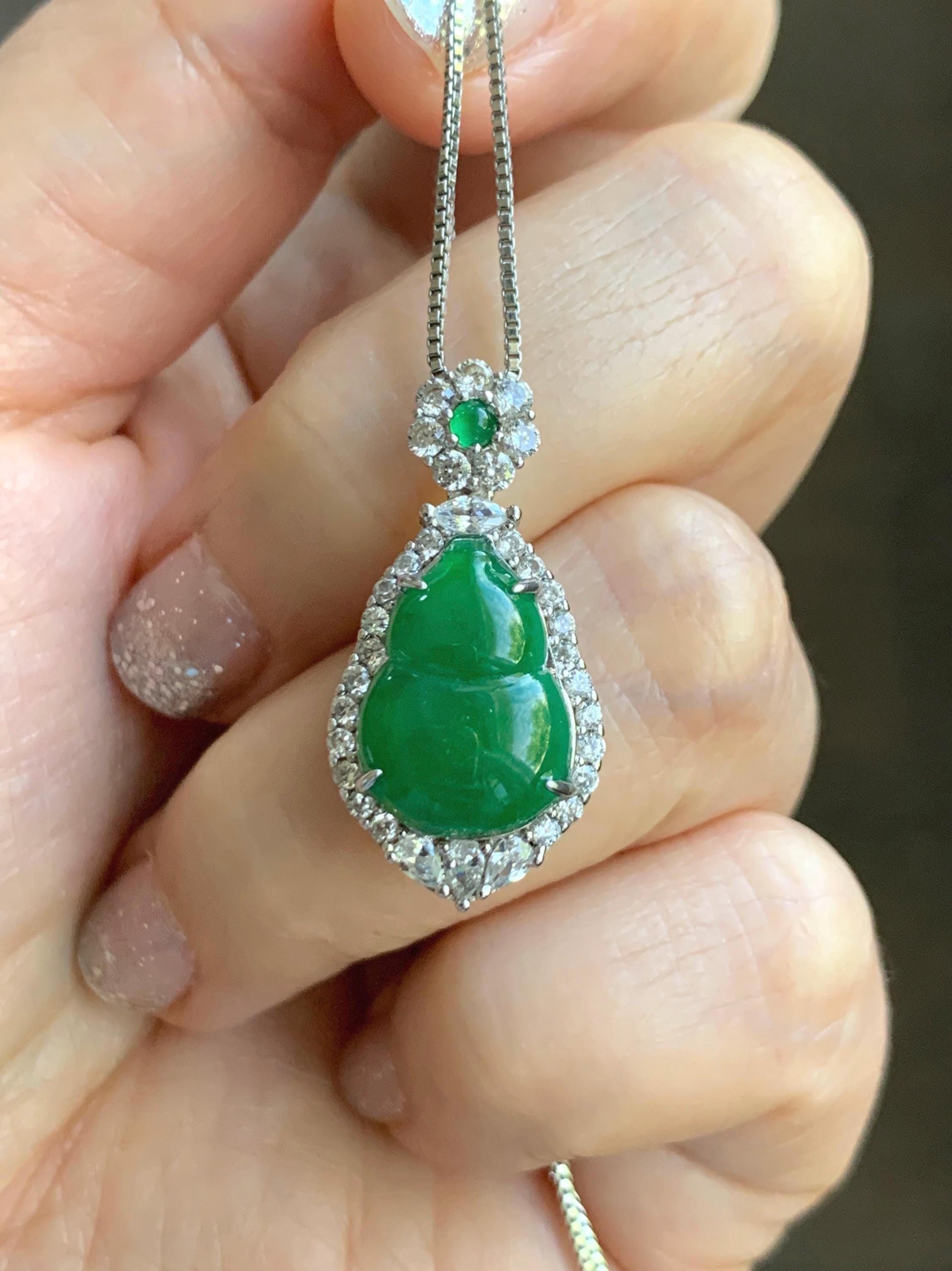 Natural Grade A Guatemalan Icy Translucent Vibrant Green Jade Jadeite Gourd Hulu Pendant Sterling Silver 4g 天然冰危绿翡翠葫芦吊坠 XMH330B