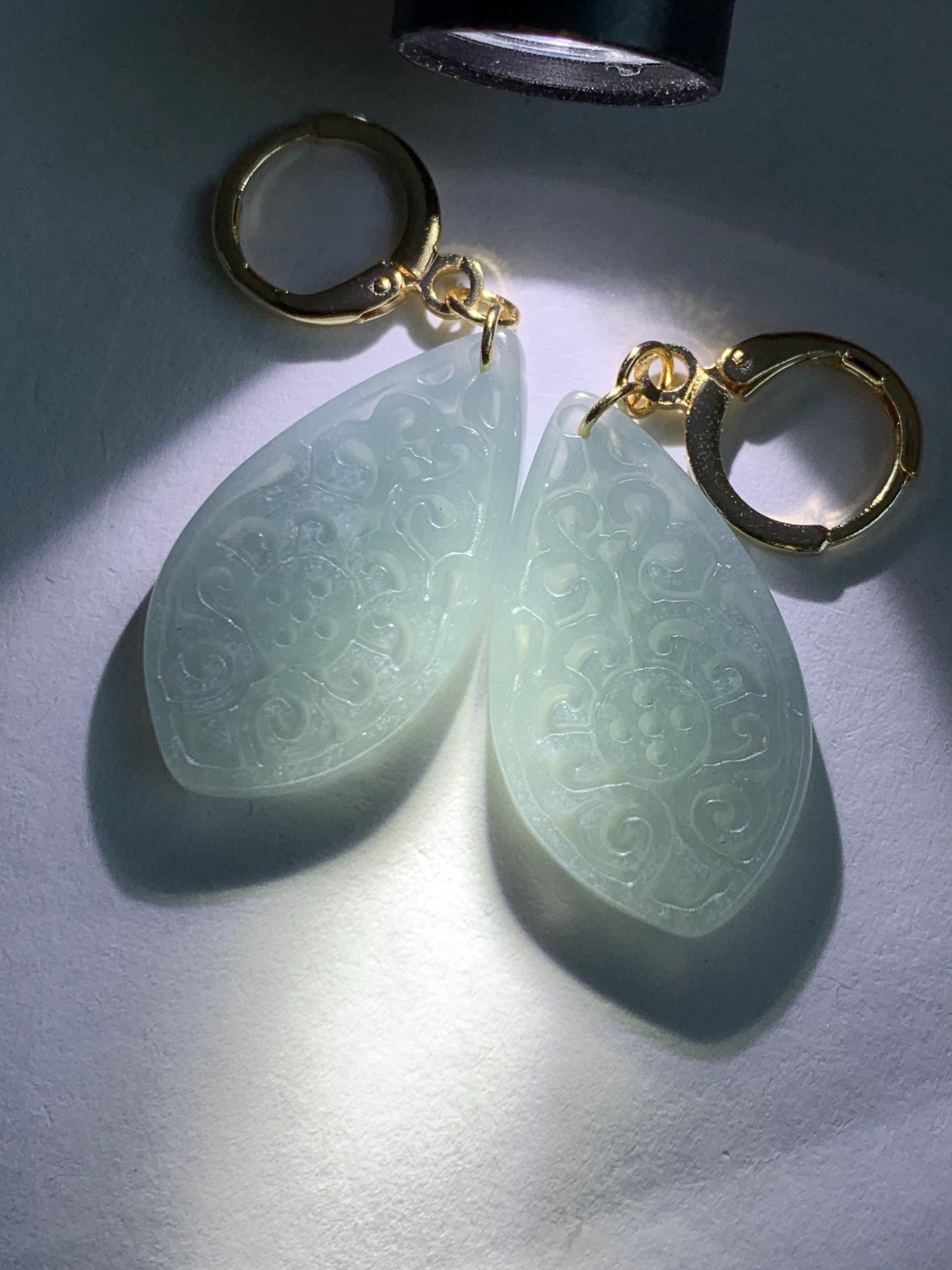 Natural Guatemalan Grade A Icy Translucent Pastel Teal Jade Jadeite Teardrop Dangle Earrings 14K Gold Plated 天然冰危浅蓝翡翠仿古雕水滴包金耳吊 FGD96B