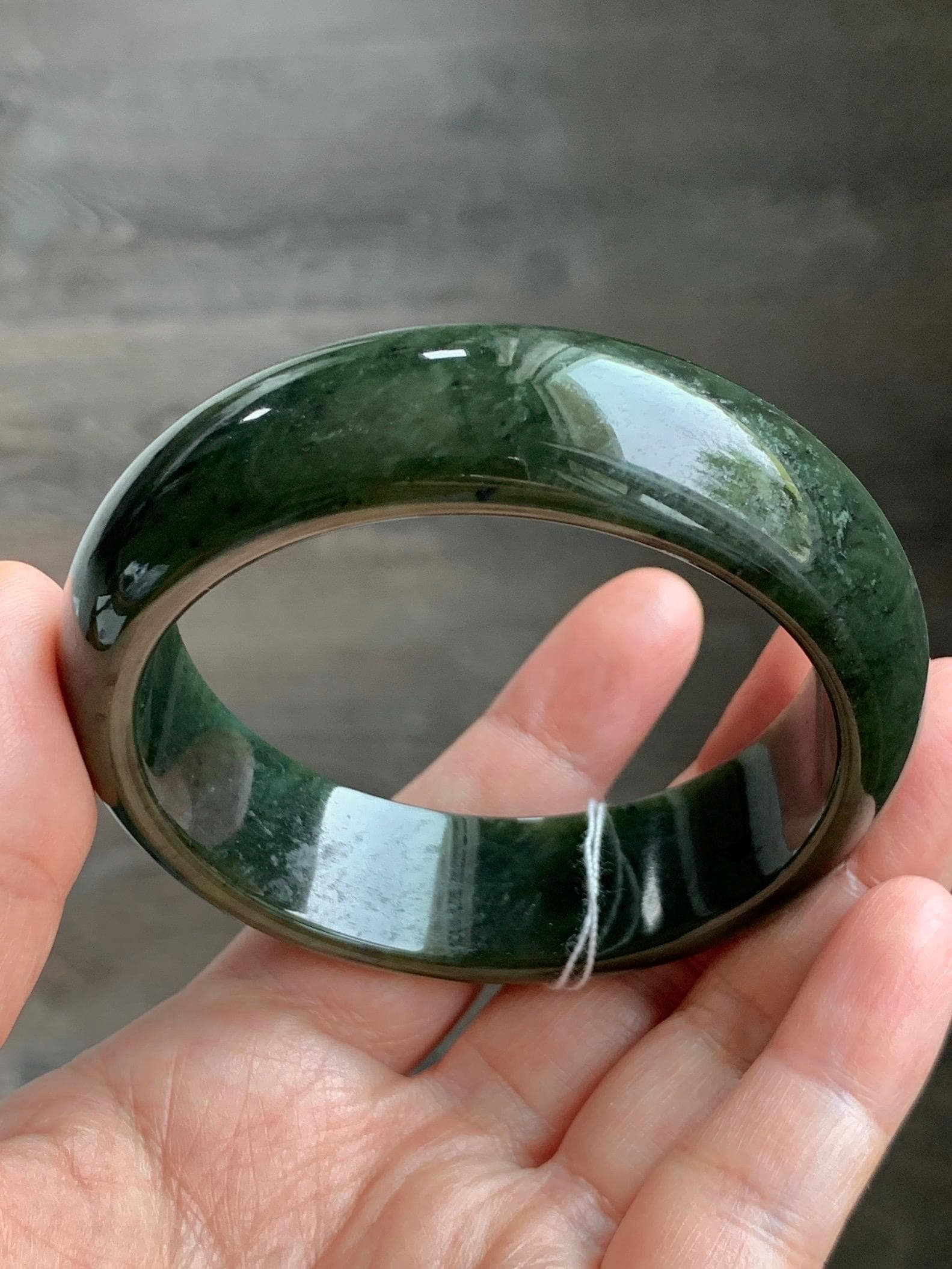 Certified Natural Nephrite Jade Translucent Dark Green Bangle Bracelet 58.29mm 7.2” 77.26g 天然和田玉轮胎宽手镯 147