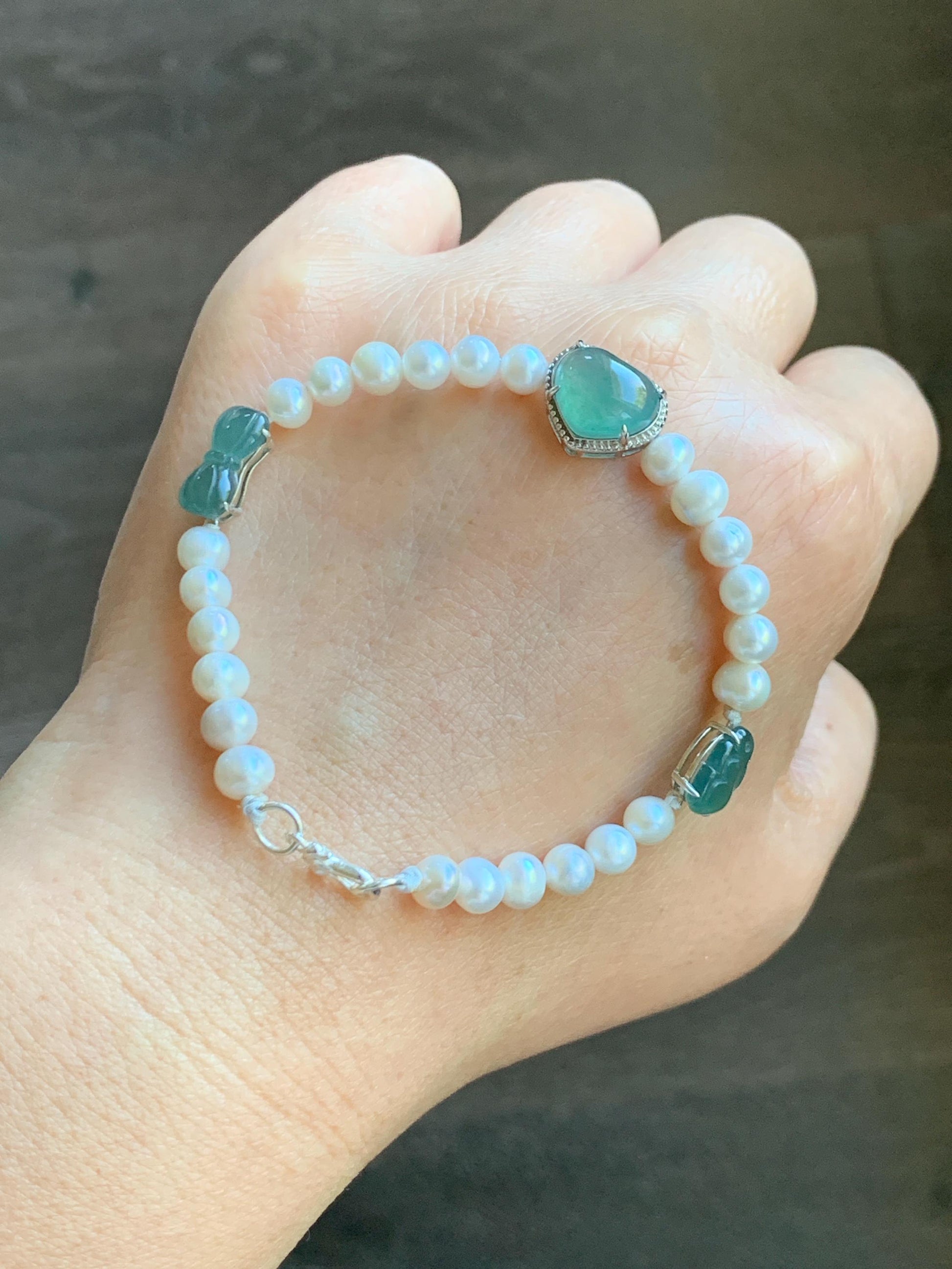 Natural Grade A Icy Translucent Teal Green Jadeite Charms Natural Freshwater Pearls Beaded Bracelet Sterling Silver 7" 天然淡水无核珍珠冰晴翡翠手串ZHF239