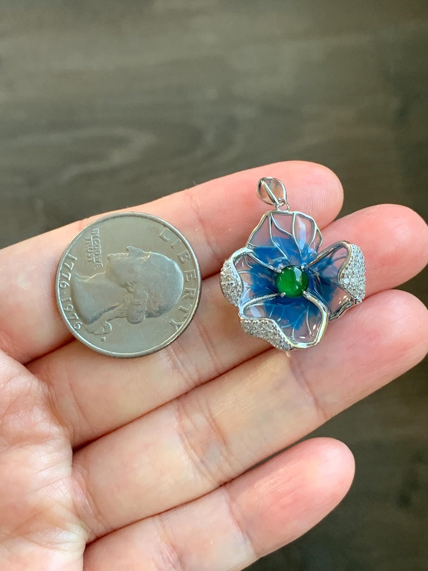 Natural Grade A Guatemalan Icy Translucent Vibrant Green Jade Jadeite Flower Pendant Sterling Silver Blue Resin 4g 天然冰危绿翡翠银镶花吊坠 LHH82P