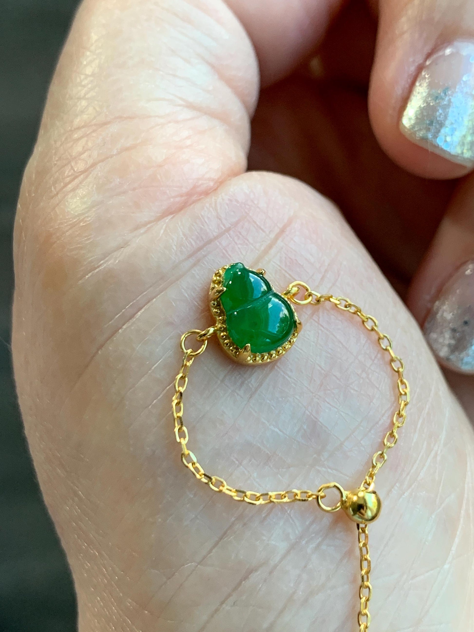 Natural Guatemalan Grade A Icy Vibrant Green Jade Jadeite Gourd Hulu Petite Chain Ring Sterling Silver Adjustable 天然冰危绿翡翠葫芦镶嵌戒链戒指 WHL65A