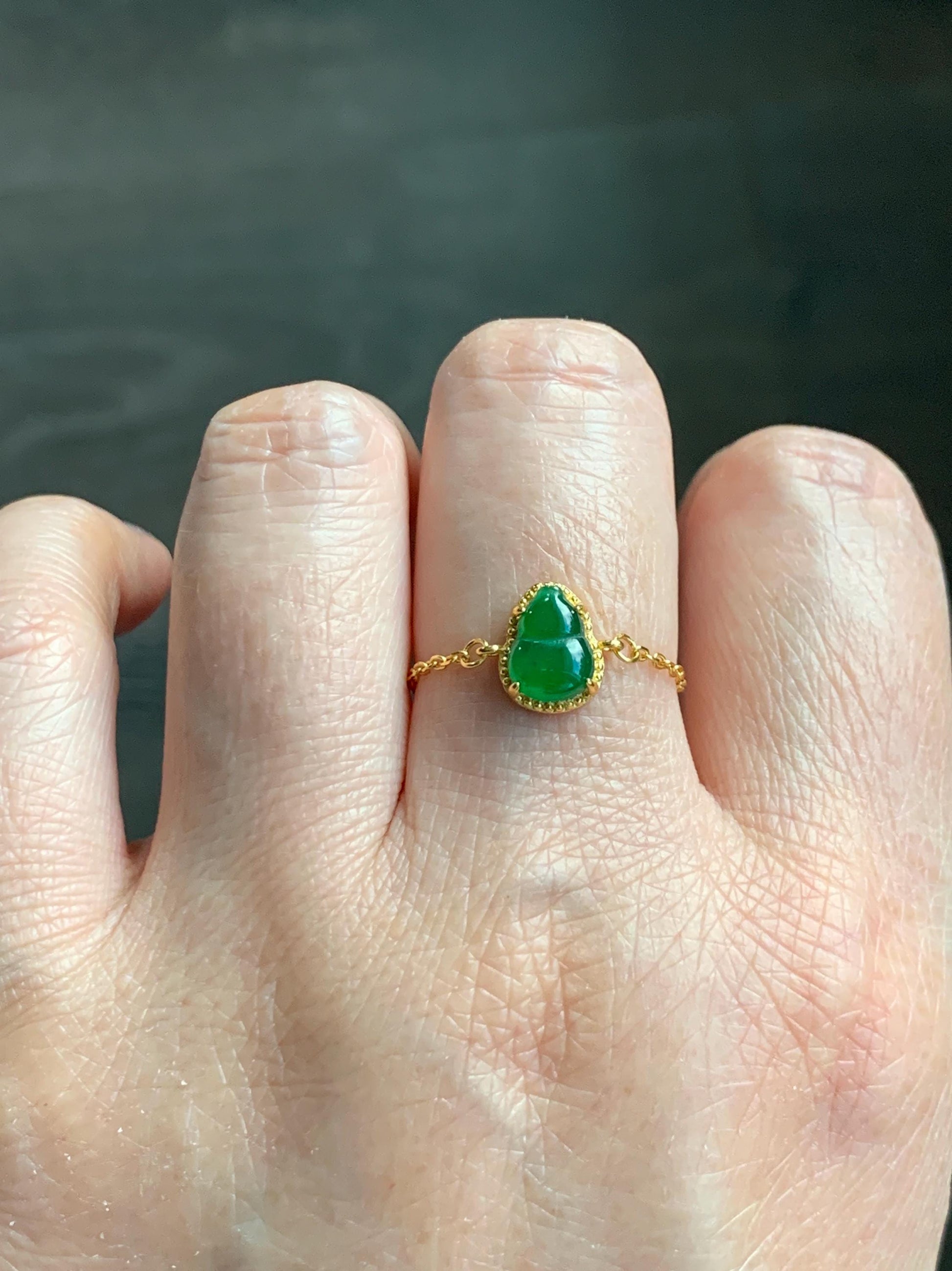 Natural Guatemalan Grade A Icy Vibrant Green Jade Jadeite Gourd Hulu Petite Chain Ring Sterling Silver Adjustable 天然冰危绿翡翠葫芦镶嵌戒链戒指 WHL65A