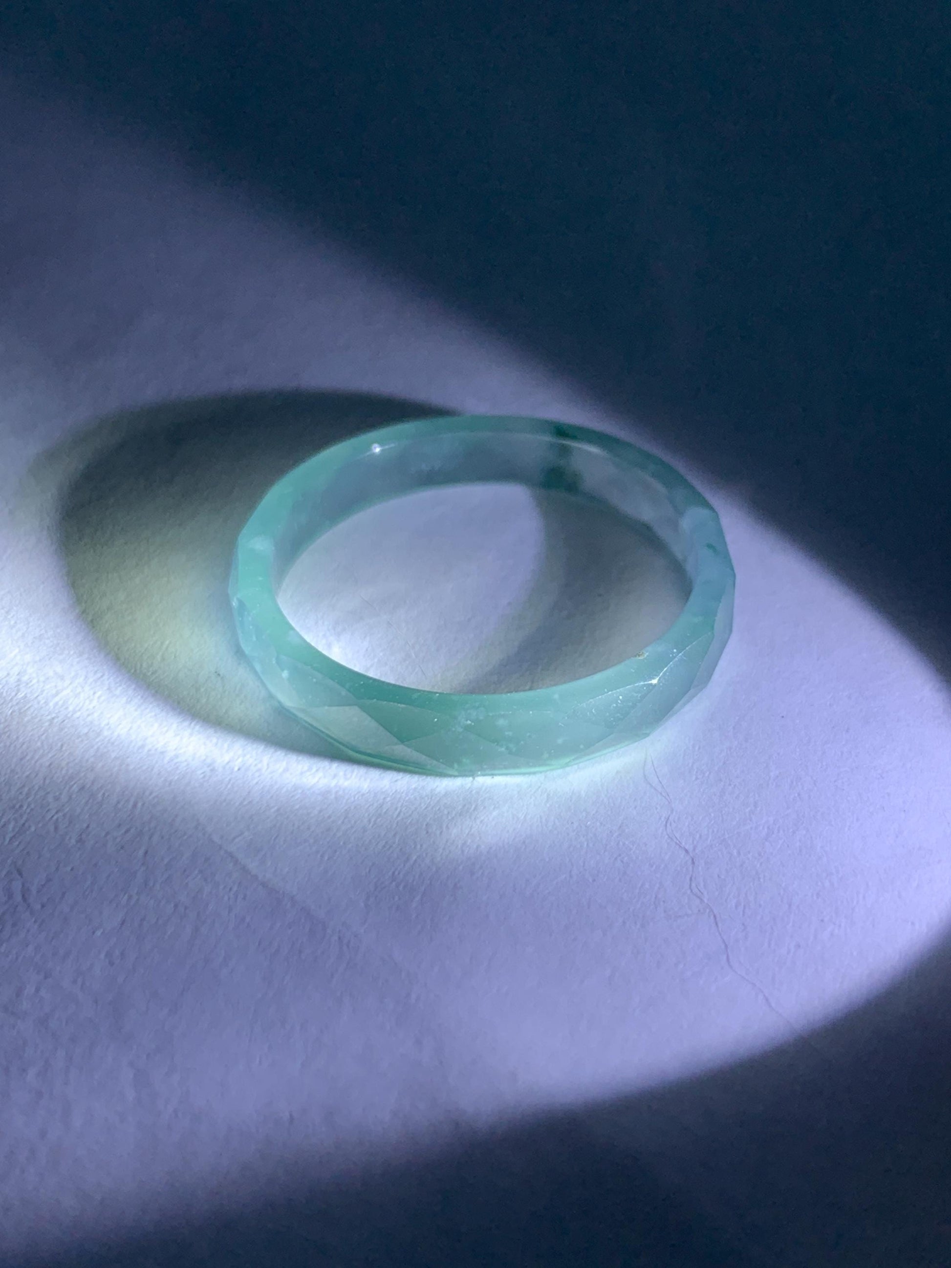 Natural Grade A Guatemalan Icy Highly Translucent Light Teal Green Jade Jadeite Diamond Faceted Band Ring Size 9 天然冰危浅绿起光翡翠切割面戒圈 QGW220A