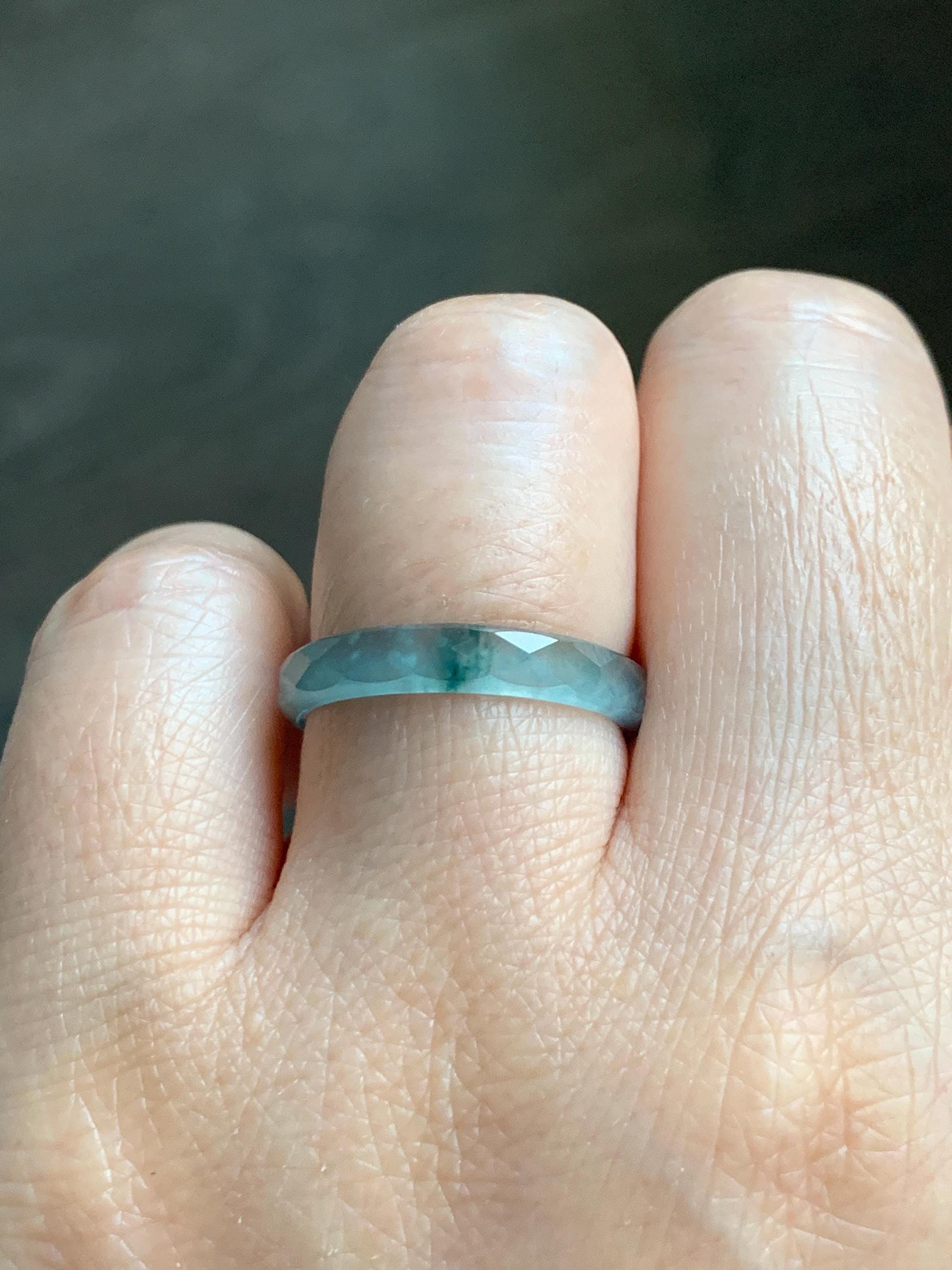 Natural Grade A Guatemalan Icy Highly Translucent Light Teal Green Jade Jadeite Diamond Faceted Band Ring Size 8 天然冰危浅绿起光翡翠切割面戒圈 QGW220B