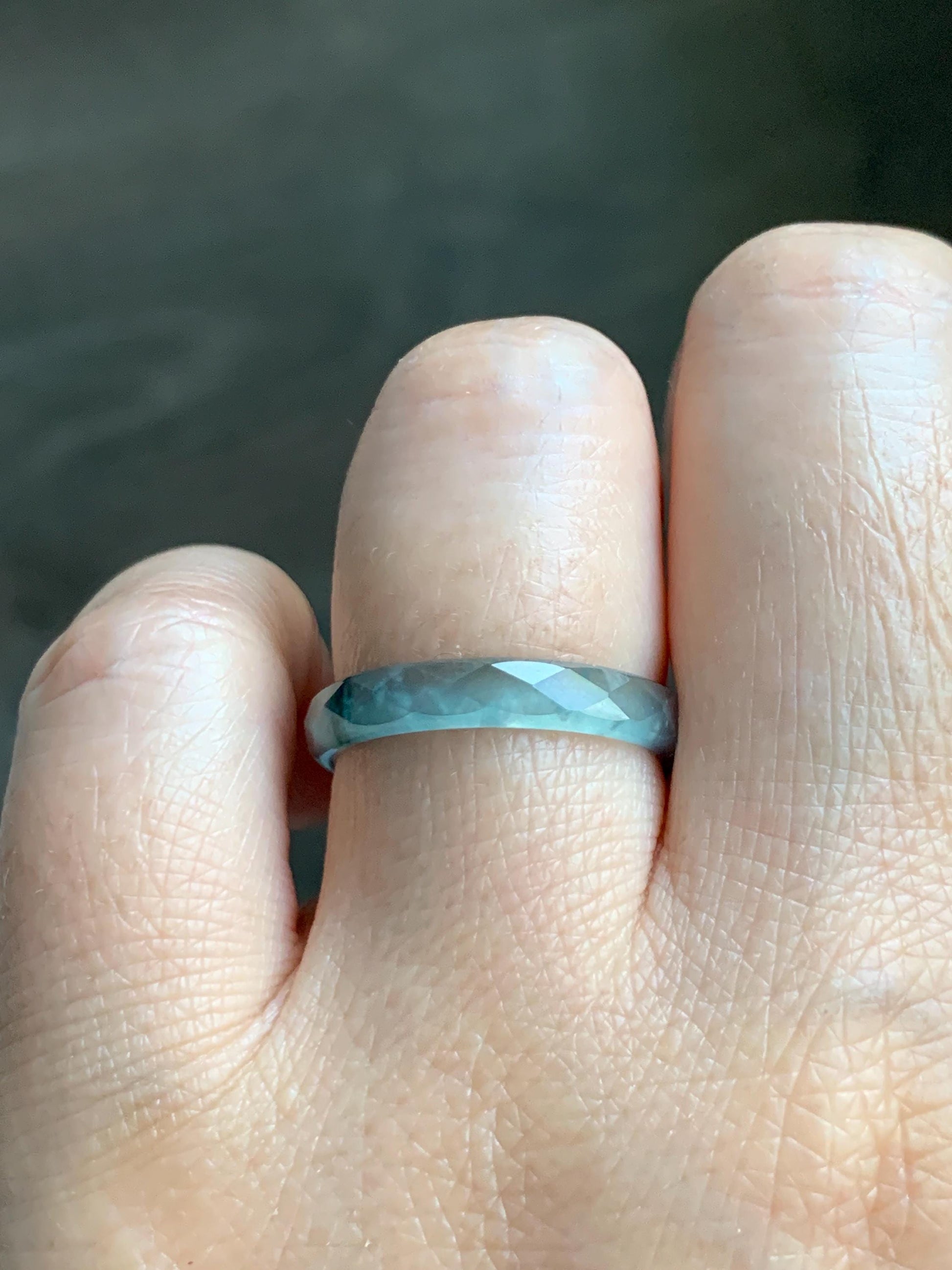Natural Grade A Guatemalan Icy Highly Translucent Light Teal Green Jade Jadeite Diamond Faceted Band Ring Size 8 天然冰危浅绿起光翡翠切割面戒圈 QGW220B