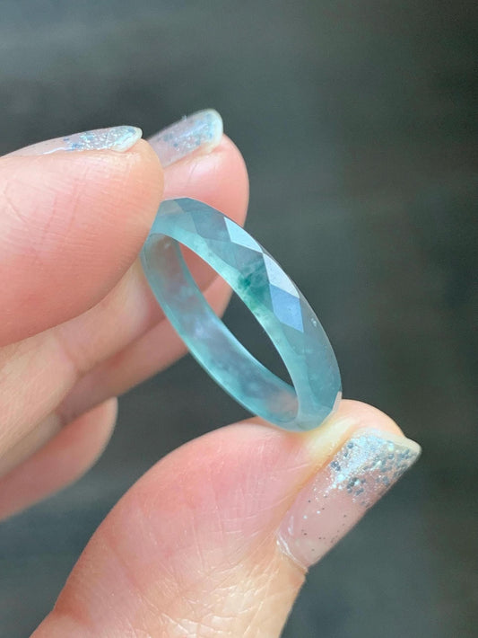 Natural Grade A Guatemalan Icy Highly Translucent Light Teal Green Jade Jadeite Diamond Faceted Band Ring Size 8 天然冰危浅绿起光翡翠切割面戒圈 QGW220B