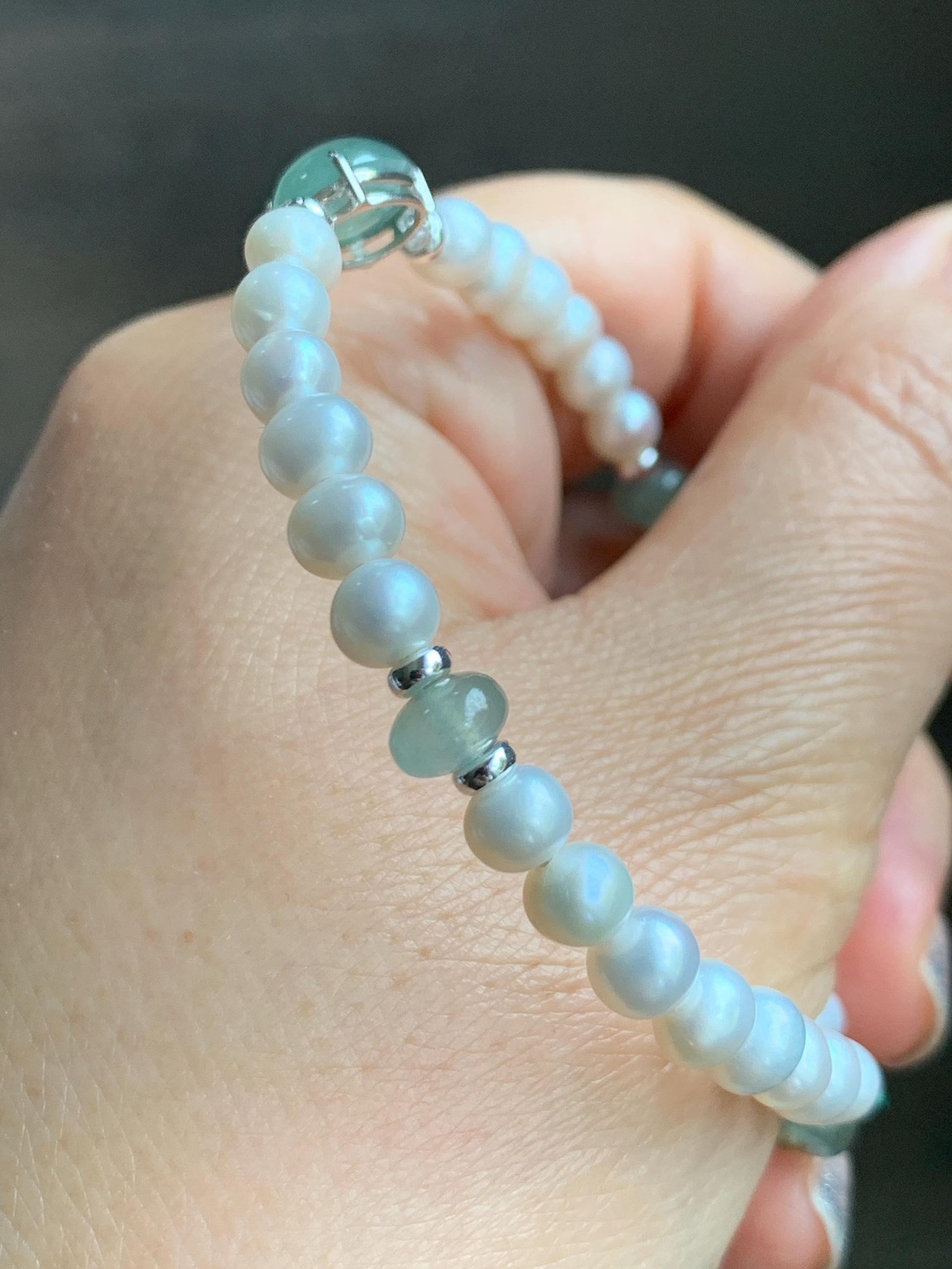 Natural Freshwater All-Nacre Pearls Grade A Icy Translucent Light Green Jade Jadeite Beaded Bracelet Sterling Silver 7" 天然淡水无核珍珠冰晴翡翠手串 ZQ203