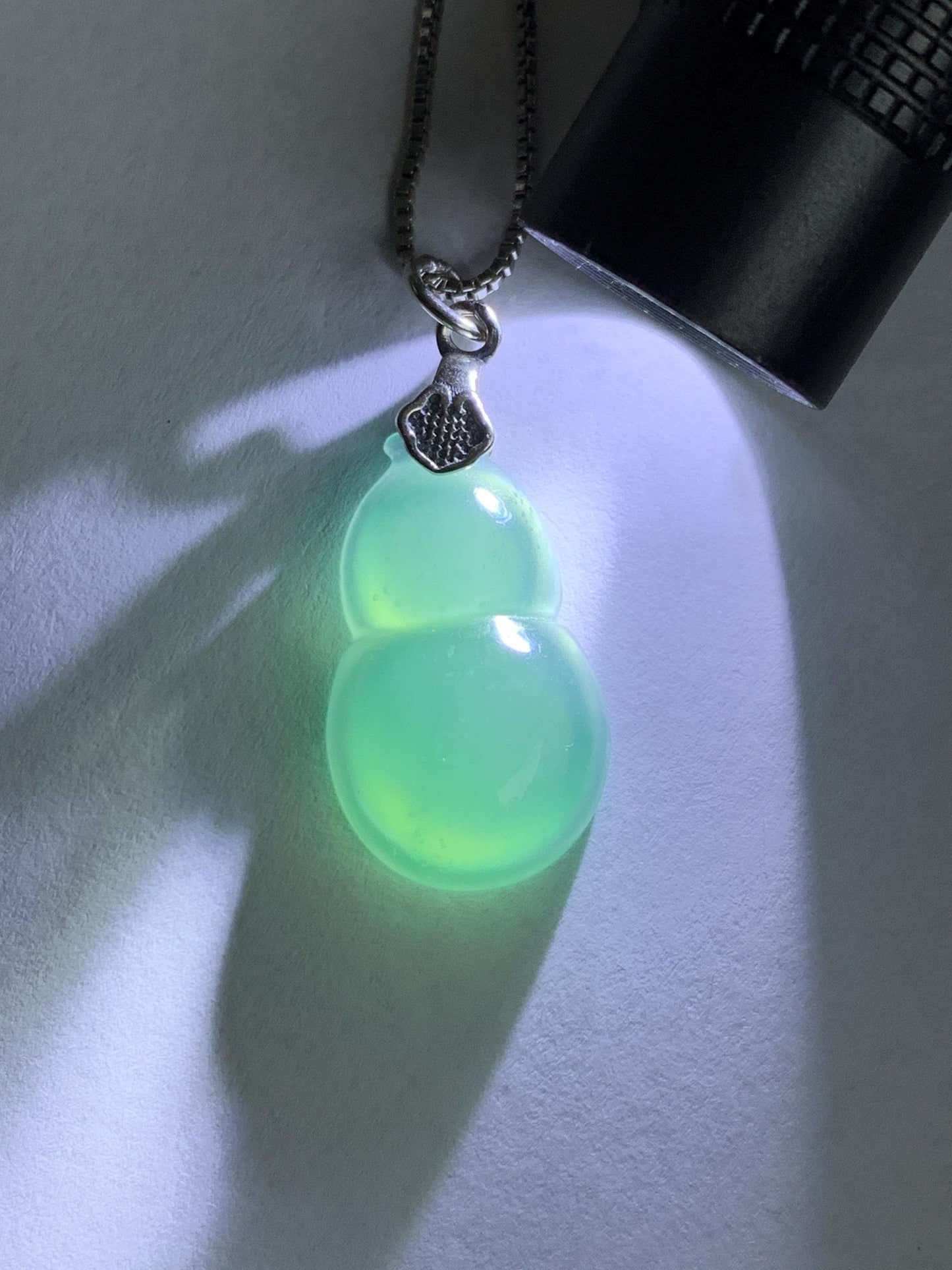 Natural Grade A Guatemalan Icy Translucent Teal Green Jade Jadeite Gourd Hulu Pendant Sterling Silver 3g 天然冰危蓝绿翡翠葫芦吊坠 WHG110A