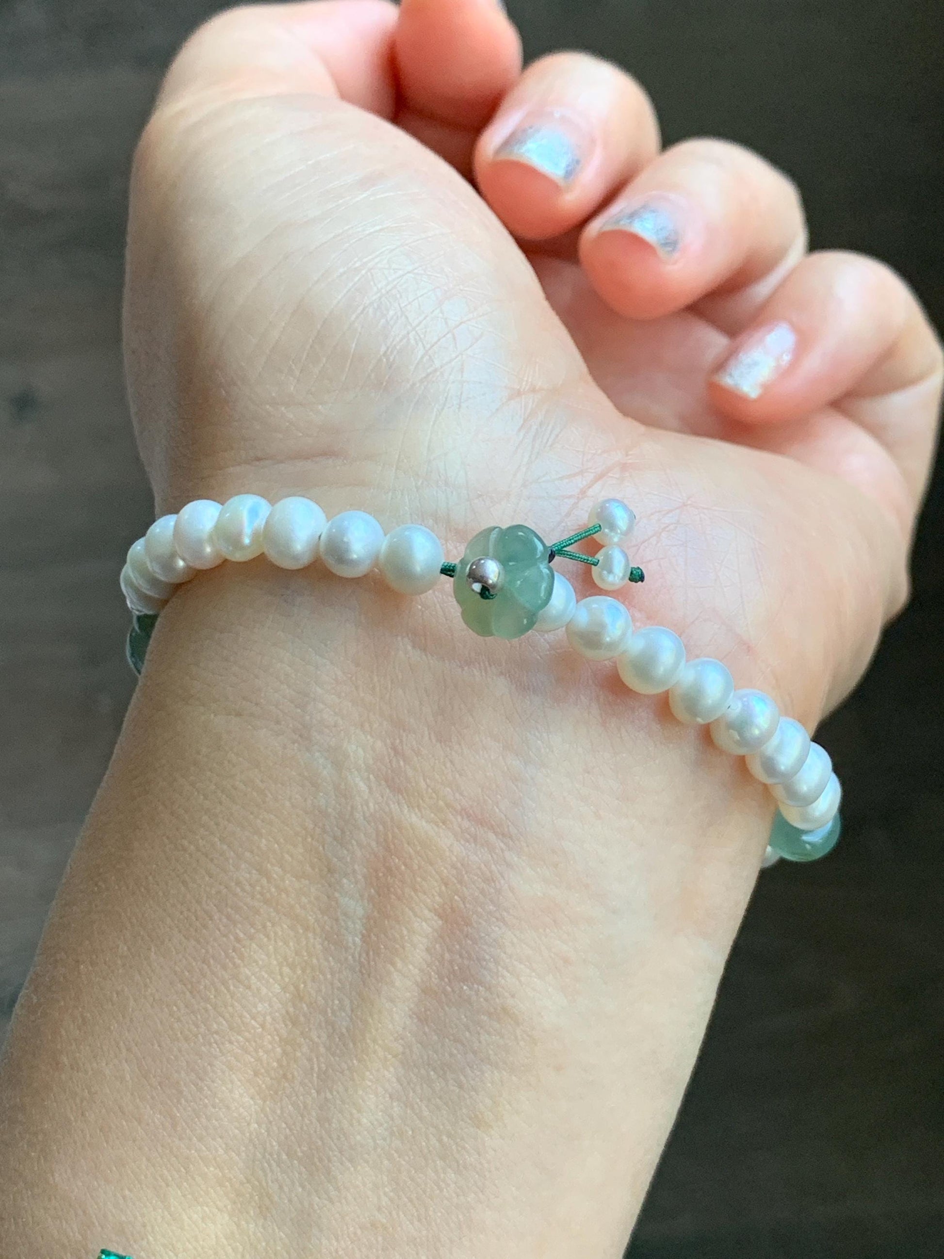 Natural Freshwater All-Nacre Pearls Grade A Icy Translucent Light Green Jade Jadeite Beaded Bracelet Sterling Silver 7" 天然淡水无核珍珠冰晴翡翠手串 ZQ220