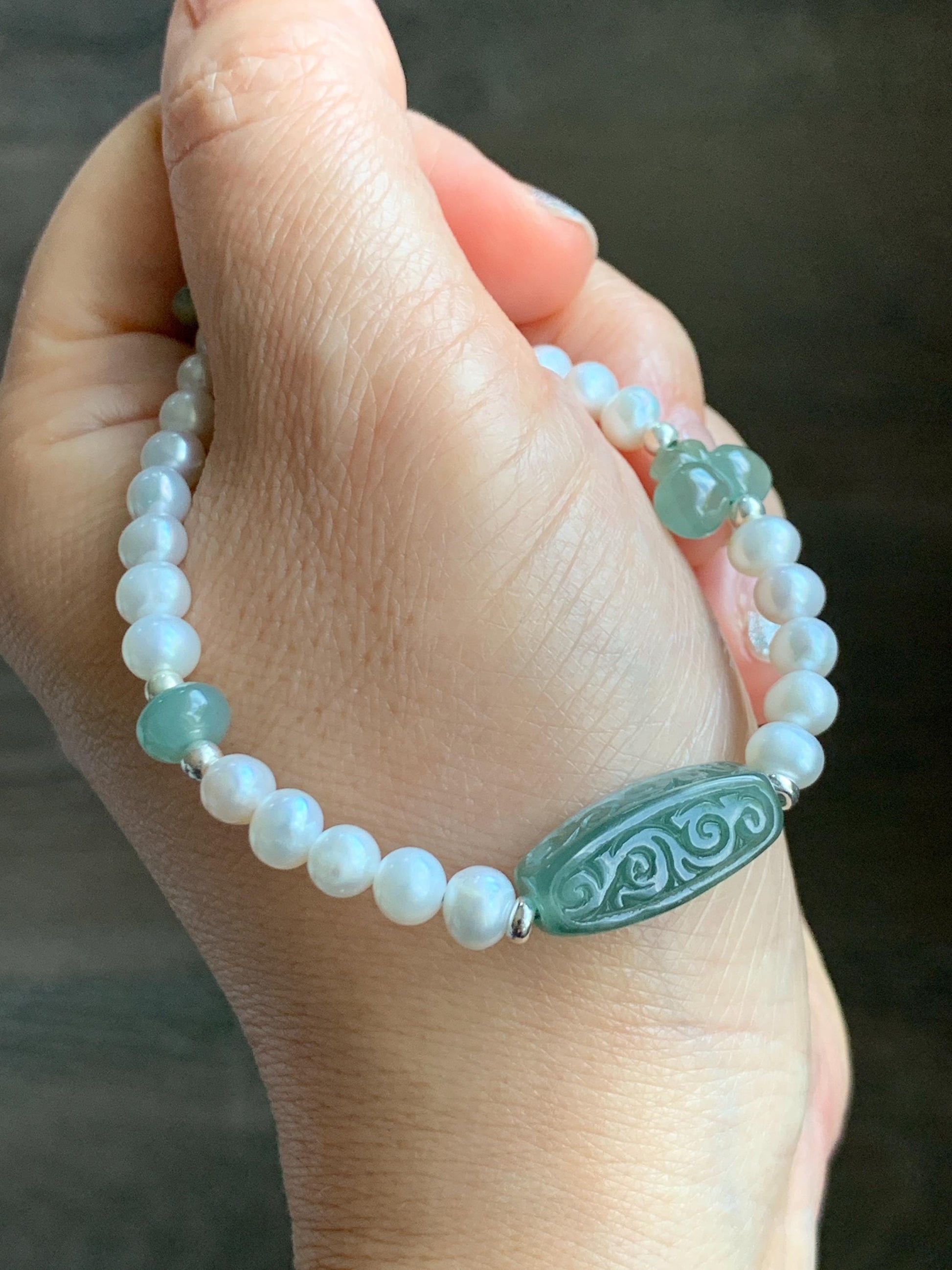 Natural Freshwater All-Nacre Pearls Grade A Icy Translucent Light Green Jade Jadeite Beaded Bracelet Sterling Silver 7" 天然淡水无核珍珠冰晴翡翠手串 ZQ220