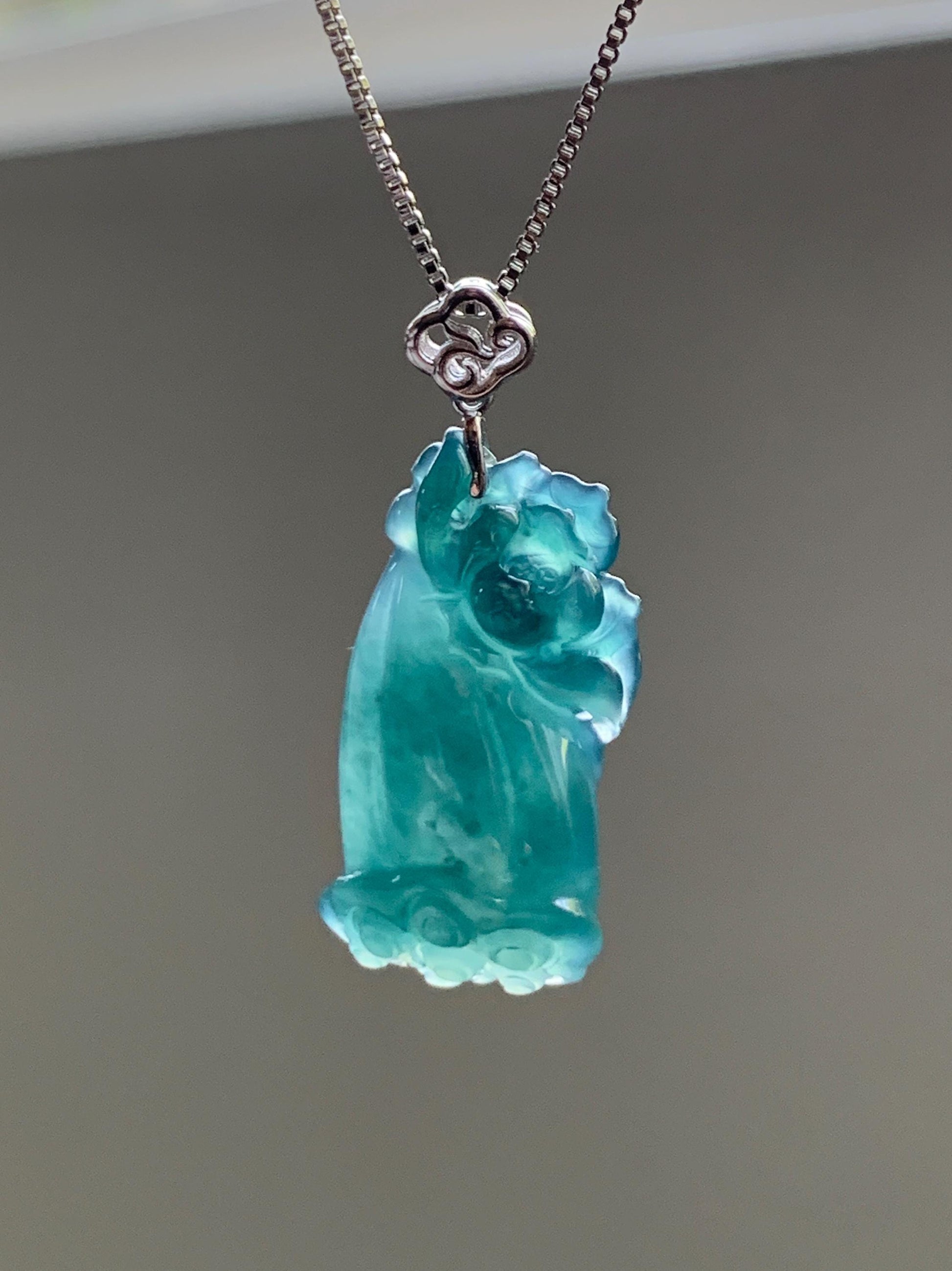 Natural Grade A Guatemalan Icy Translucent Dark Teal Blue Jade Jadeite Lotus Flower Lotus Pod Pendant Sterling Silver 天然冰危深蓝翡翠莲花莲蓬吊坠 WHP280D