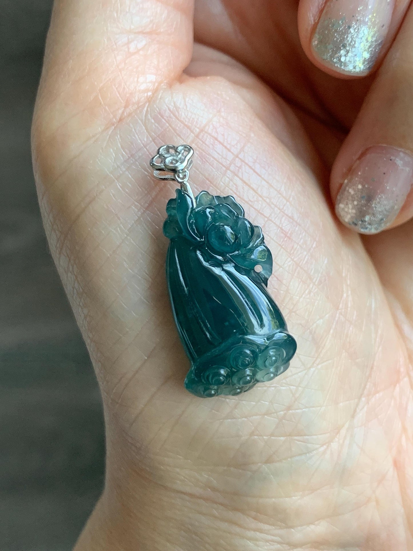 Natural Grade A Guatemalan Icy Translucent Dark Teal Blue Jade Jadeite Lotus Flower Lotus Pod Pendant Sterling Silver 天然冰危深蓝翡翠莲花莲蓬吊坠 WHP280D
