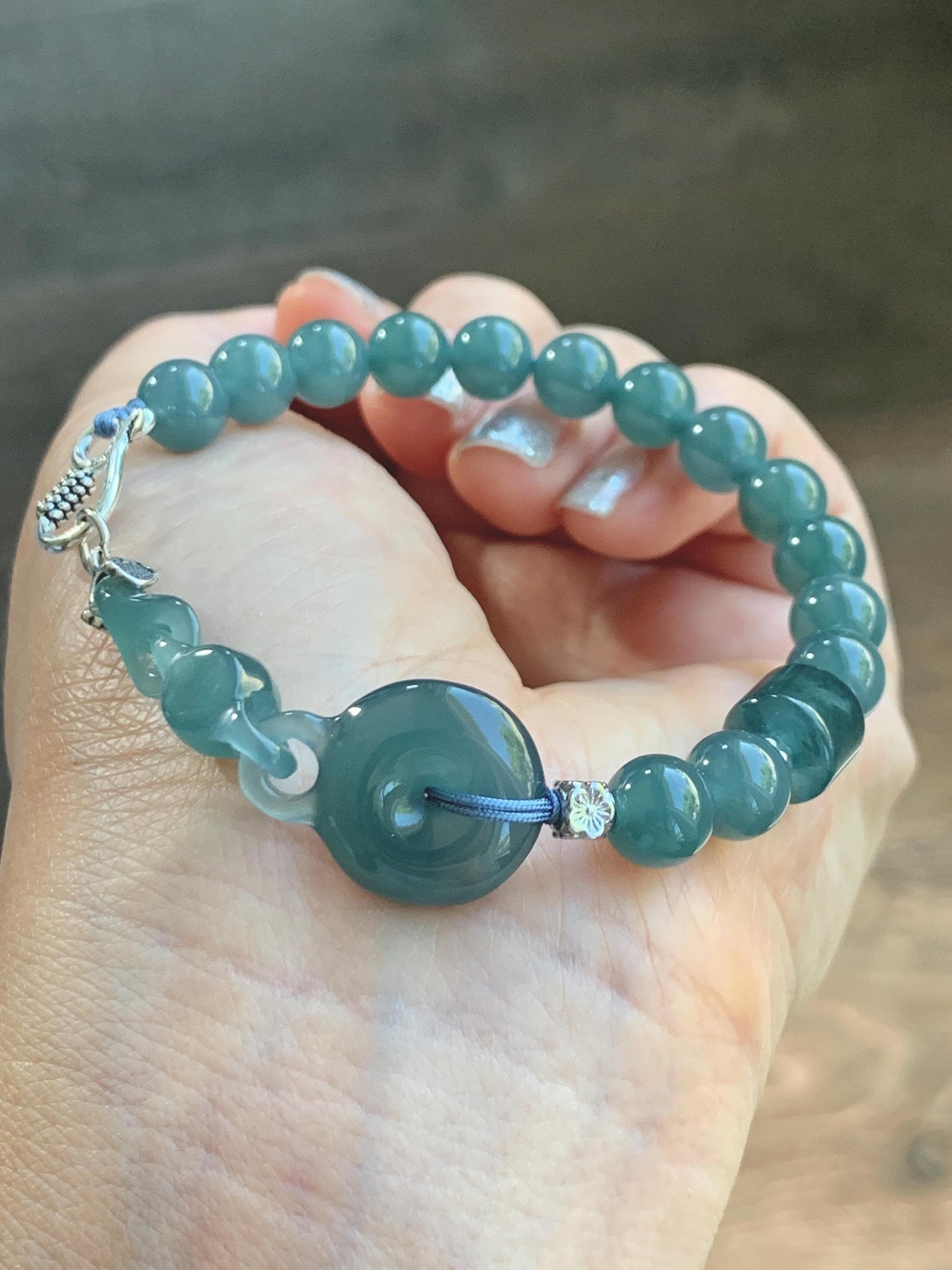 Natural Grade A Guatemalan Icy Teal Blue Jade Jadeite Interlocking Ping An Kou Donut Beaded Bracelet Sterling Silver 天然冰胶危蓝翡翠平安扣手链 WHH310