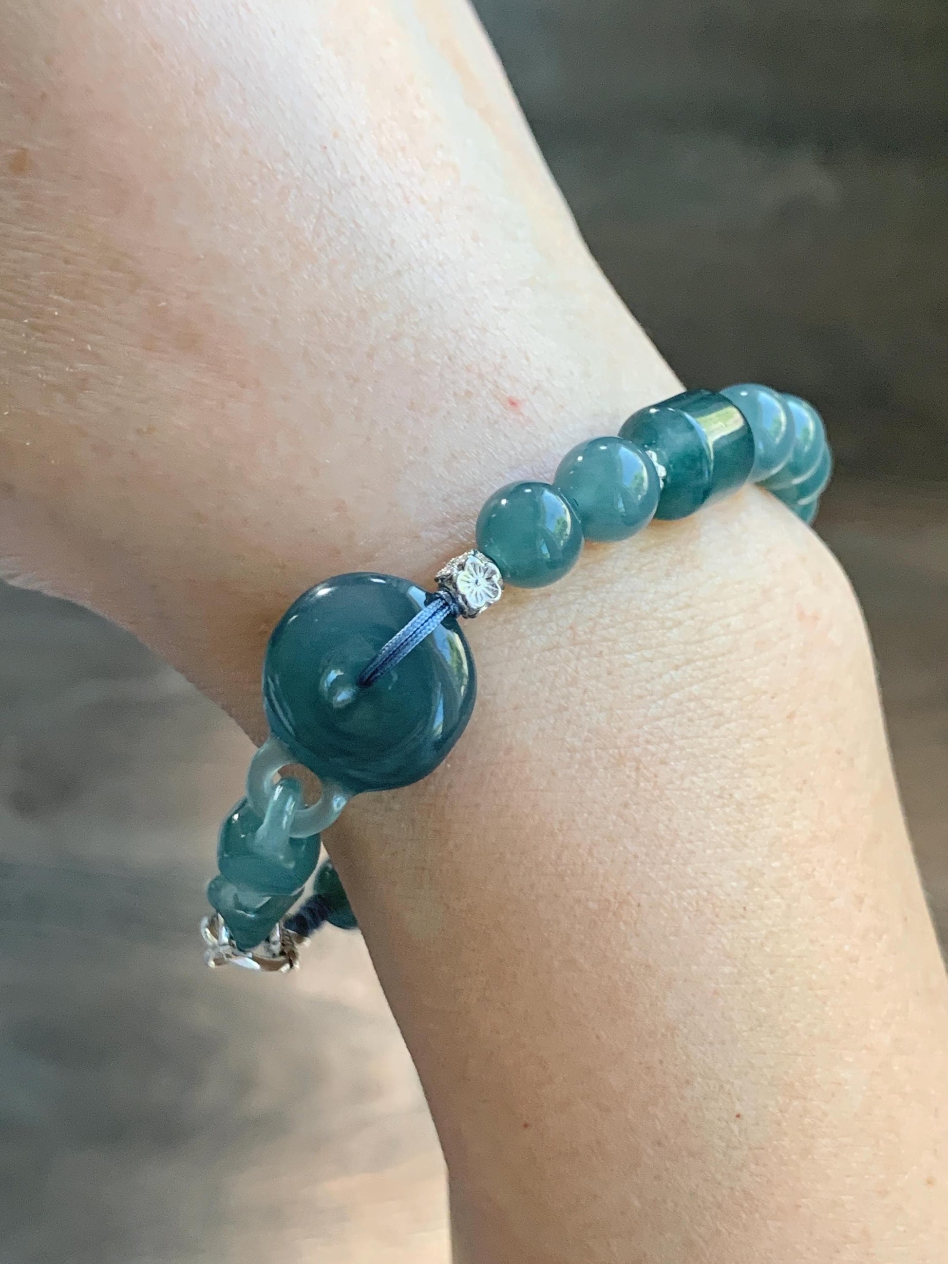 Natural Grade A Guatemalan Icy Teal Blue Jade Jadeite Interlocking Ping An Kou Donut Beaded Bracelet Sterling Silver 天然冰胶危蓝翡翠平安扣手链 WHH310