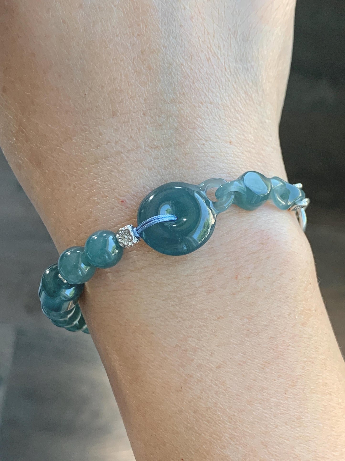 Natural Grade A Guatemalan Icy Teal Blue Jade Jadeite Interlocking Ping An Kou Donut Beaded Bracelet Sterling Silver 天然冰胶危蓝翡翠平安扣手链 WHH310