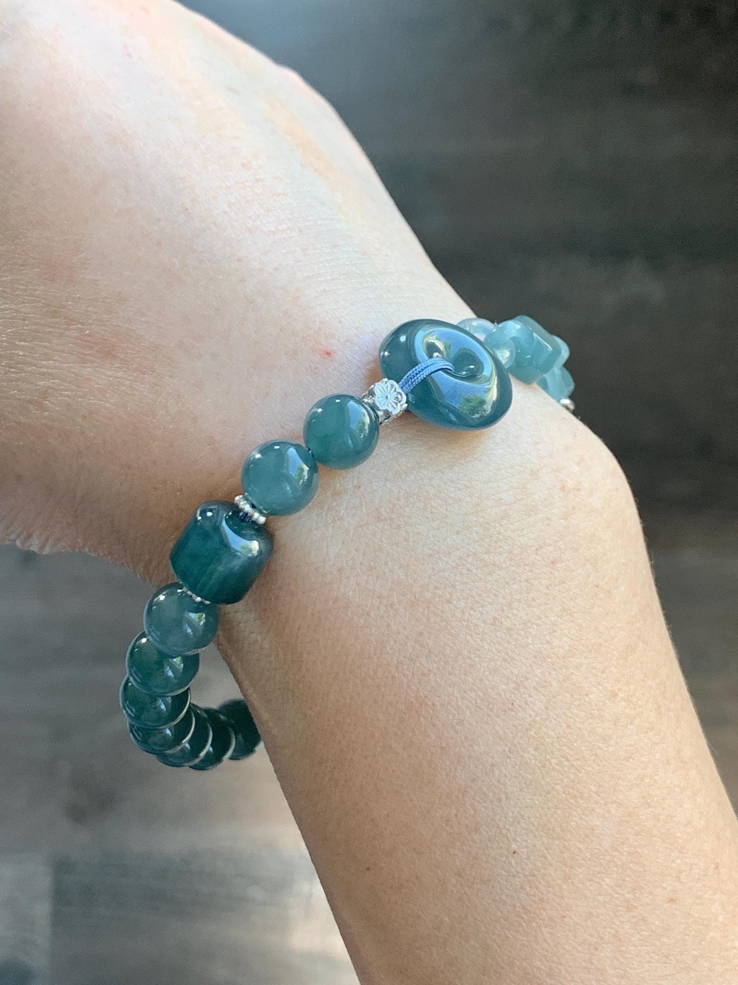 Natural Grade A Guatemalan Icy Teal Blue Jade Jadeite Interlocking Ping An Kou Donut Beaded Bracelet Sterling Silver 天然冰胶危蓝翡翠平安扣手链 WHH310