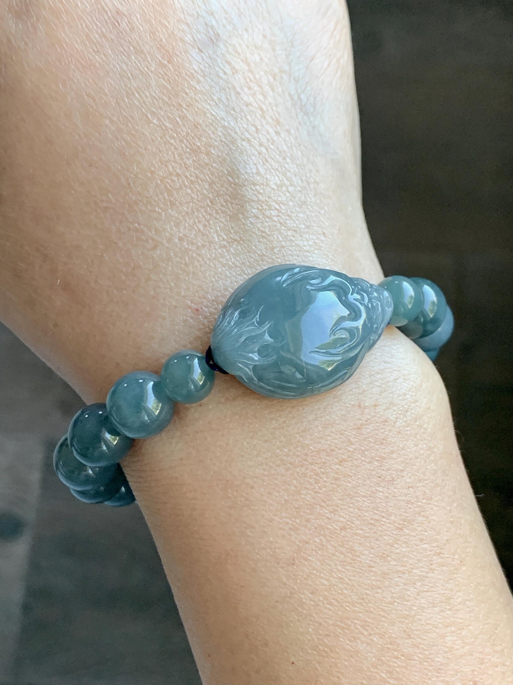 Natural Grade A Guatemalan Icy Translucent Dusty Teal Blue Jade Jadeite Dragon Turtle Beaded Bracelet 7” 37g 天然冰危灰蓝翡翠龙龟圆珠手串 HLG208