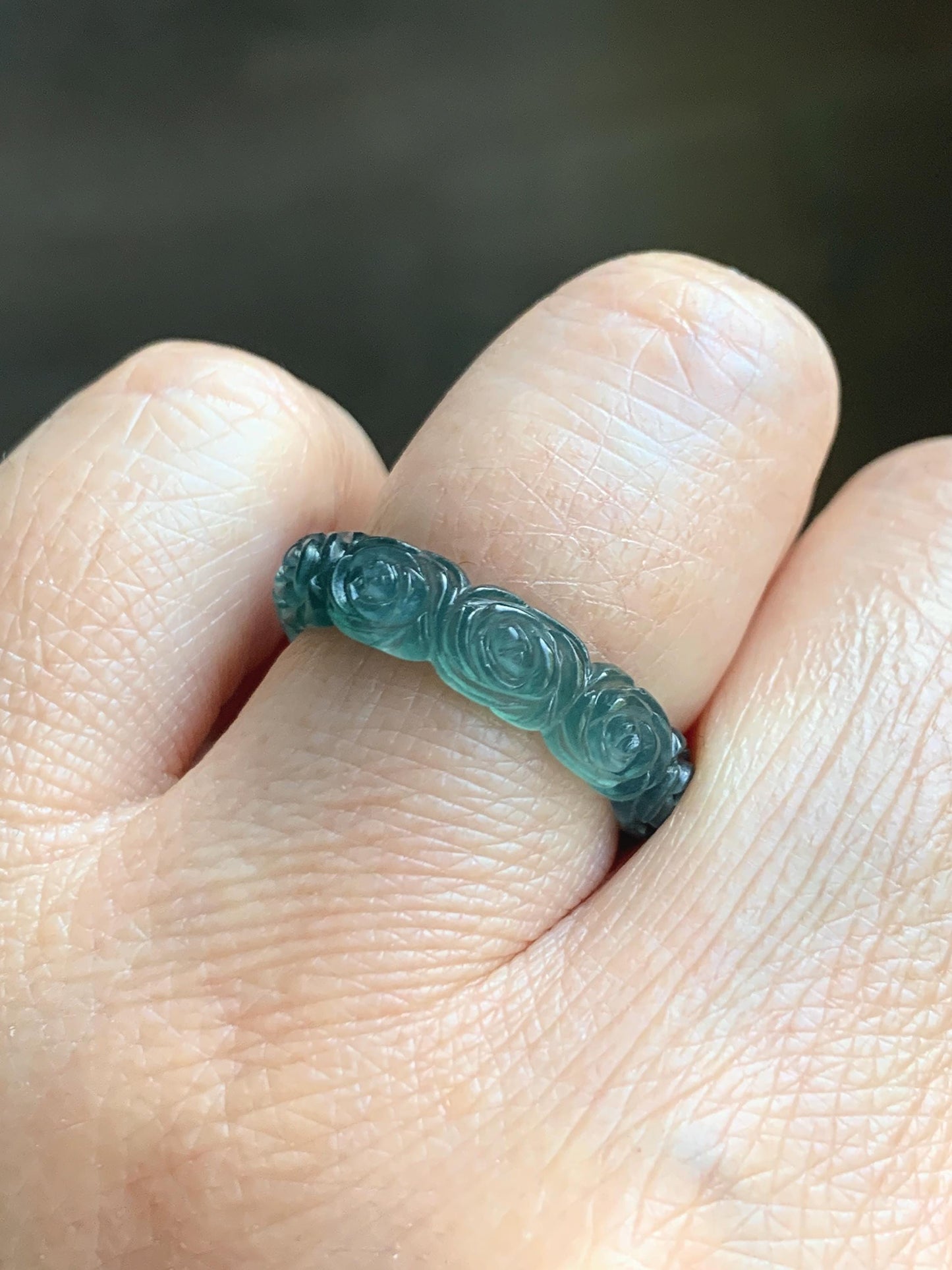 Grade A Natural Guatemalan Icy Translucent Dark Teal Blue Jade Jadeite Carved Rose Band Ring Size 7.25 US 天然冰胶危蓝翡翠玫瑰花戒圈 GWR450C