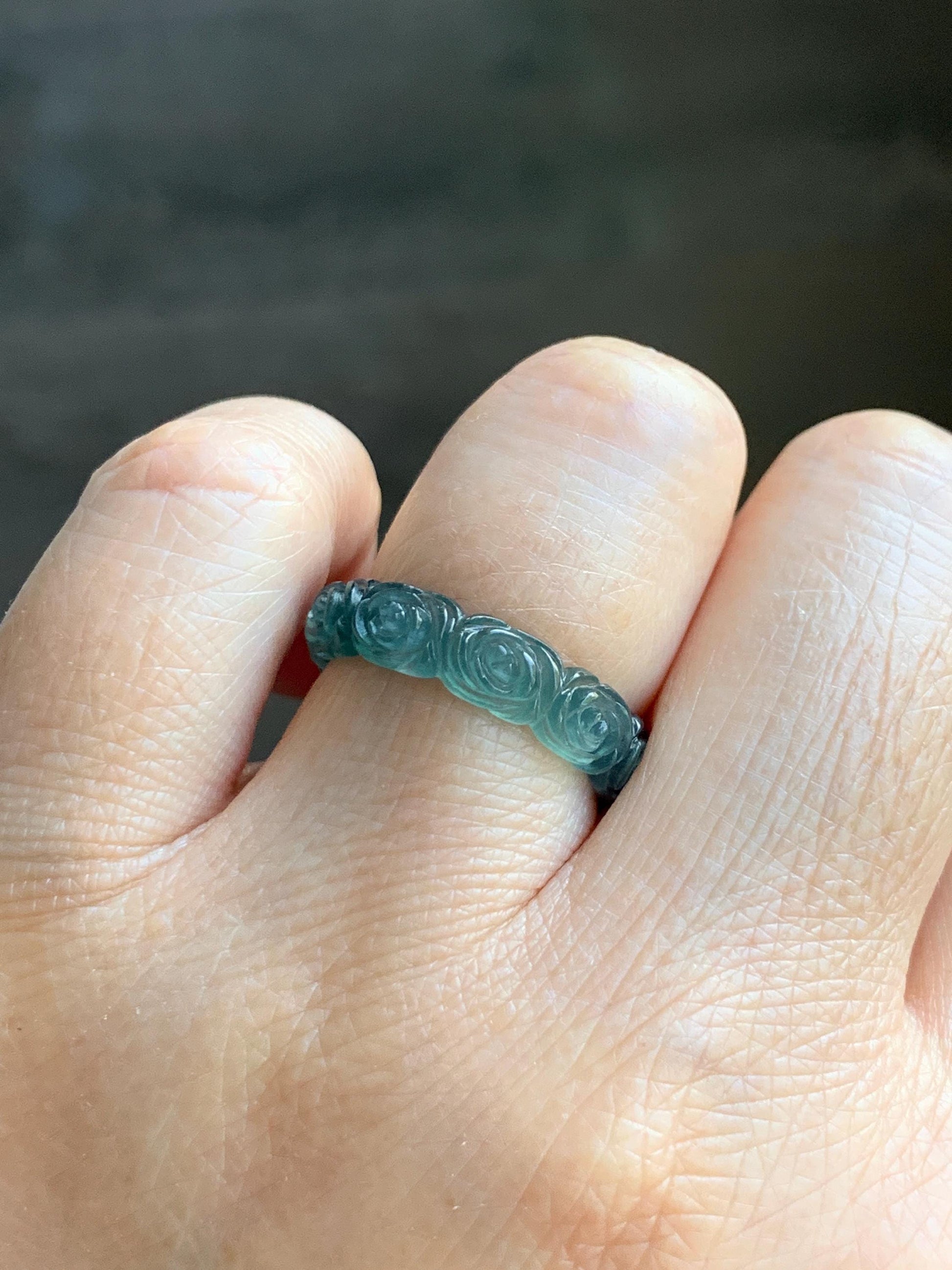 Grade A Natural Guatemalan Icy Translucent Dark Teal Blue Jade Jadeite Carved Rose Band Ring Size 7.25 US 天然冰胶危蓝翡翠玫瑰花戒圈 GWR450C
