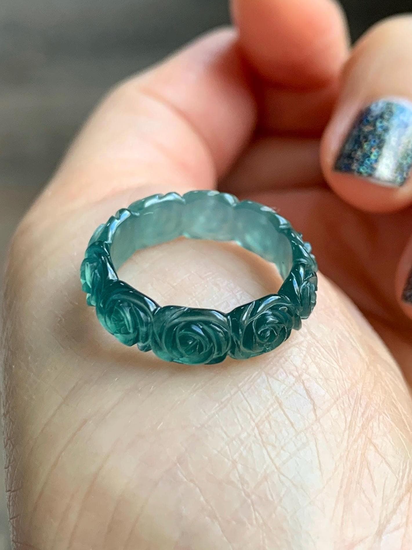 Grade A Natural Guatemalan Icy Translucent Dark Teal Blue Jade Jadeite Carved Rose Band Ring Size 6 US 天然冰胶危蓝翡翠玫瑰花戒圈 GWR450B