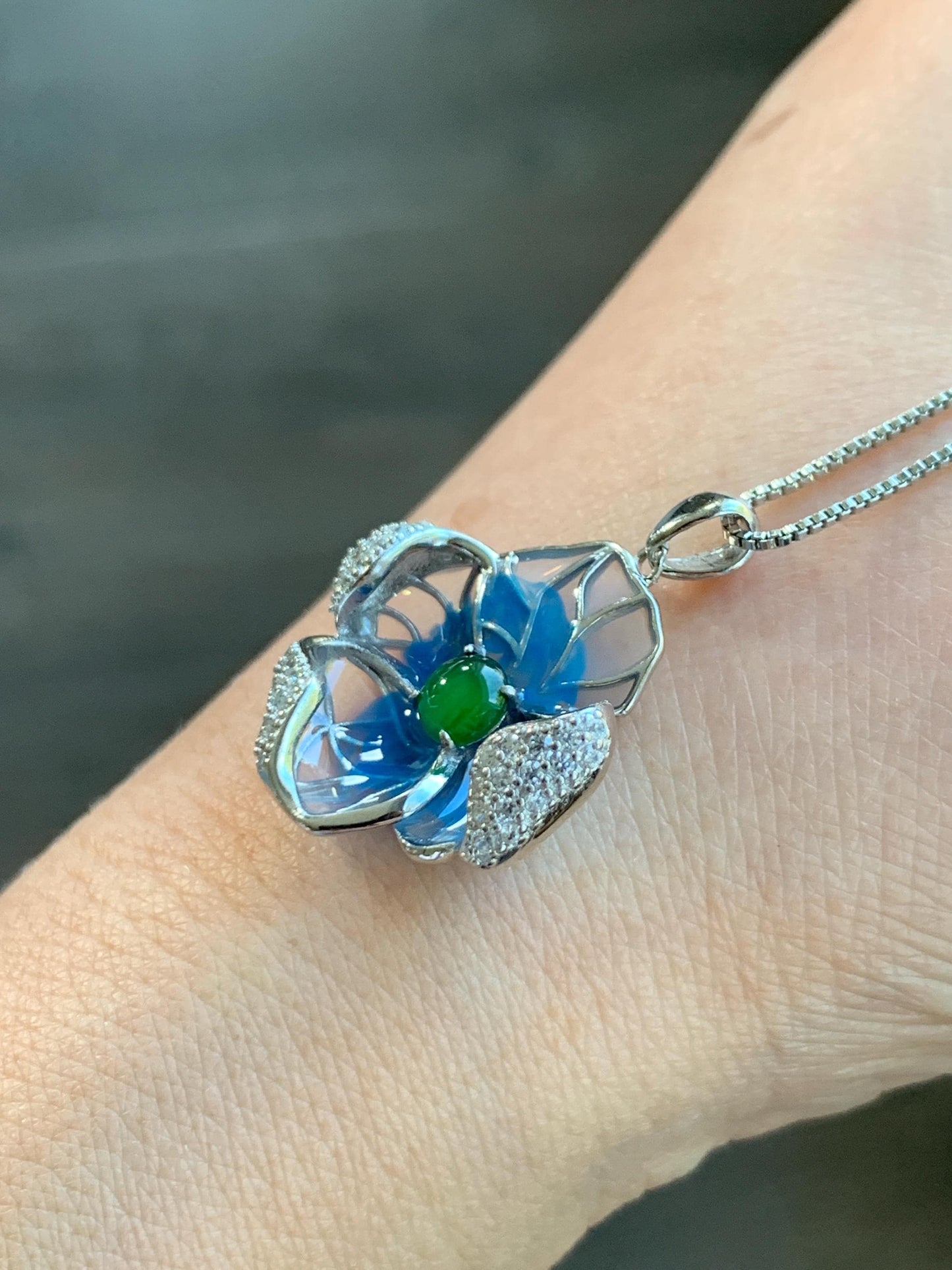 Natural Grade A Guatemalan Icy Translucent Vibrant Green Jade Jadeite Flower Pendant Sterling Silver Blue Resin 4g 天然冰危绿翡翠银镶花吊坠 LHH82P