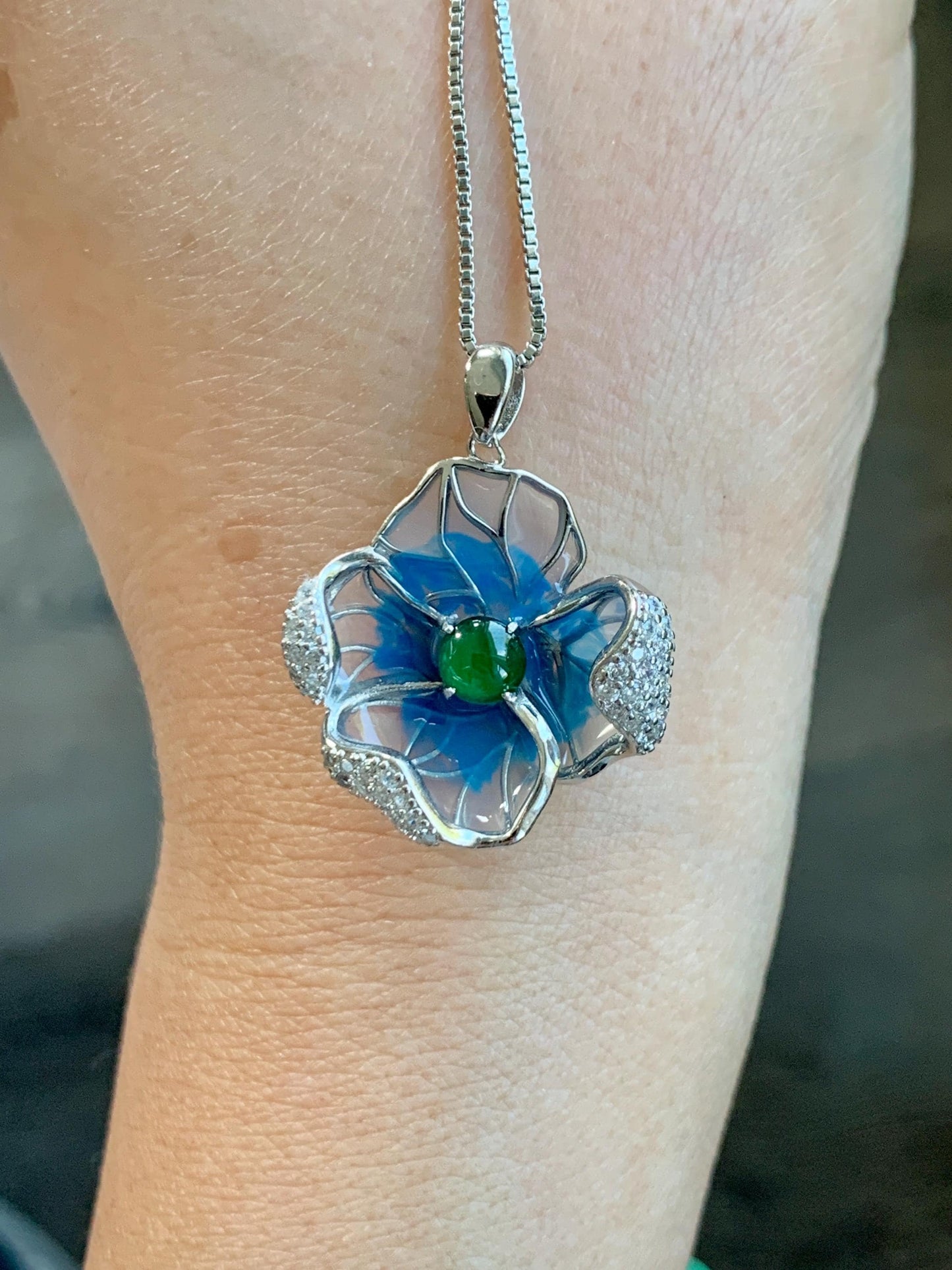 Natural Grade A Guatemalan Icy Translucent Vibrant Green Jade Jadeite Flower Pendant Sterling Silver Blue Resin 4g 天然冰危绿翡翠银镶花吊坠 LHH82P