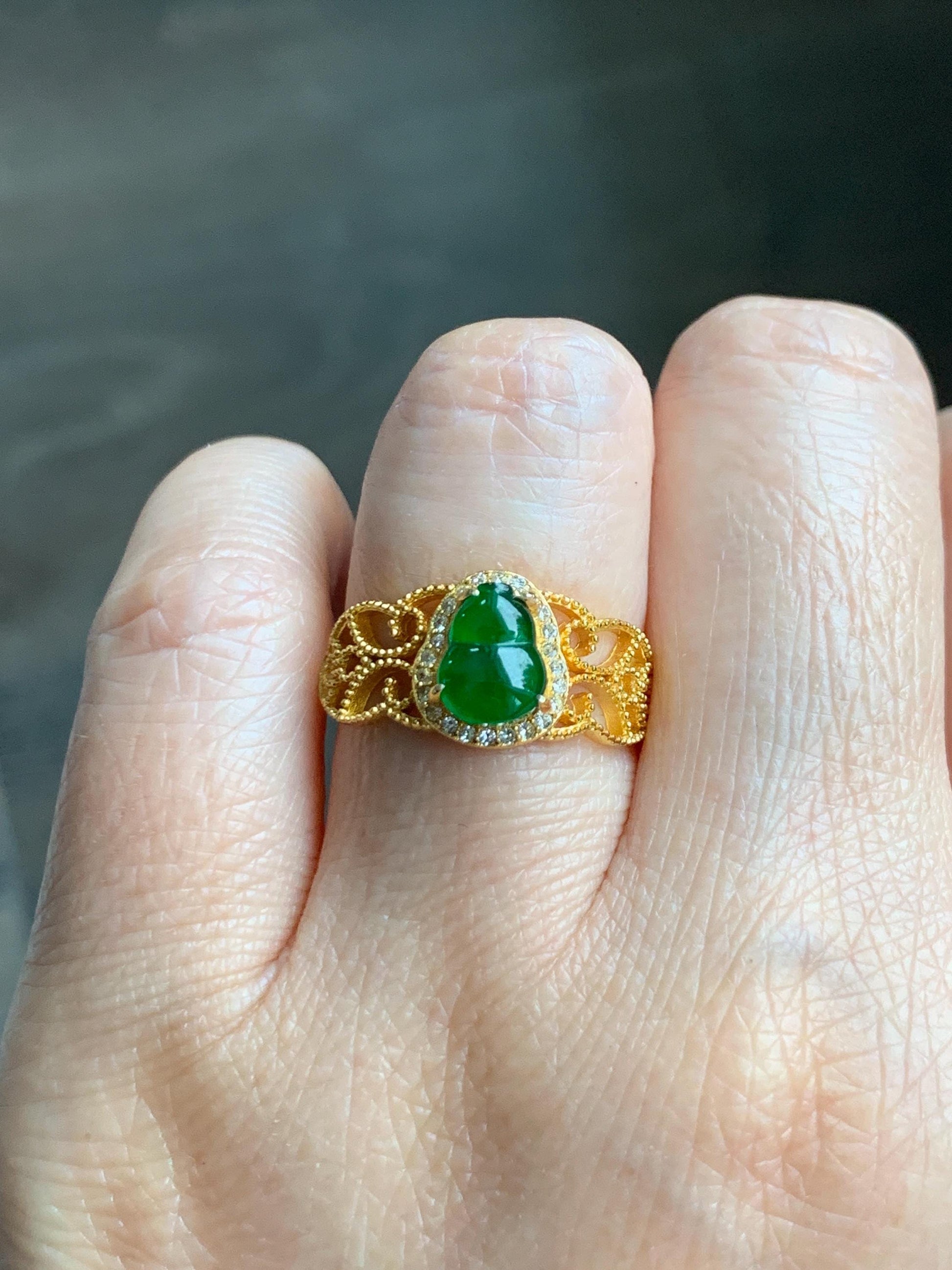 Natural Grade A Guatemalan Icy Translucent Vibrant Green Jade Jadeite Hulu Gourd Ring Sterling Silver Yellow Gold size 7 天然冰危绿翡翠葫芦银镶戒指WHL132