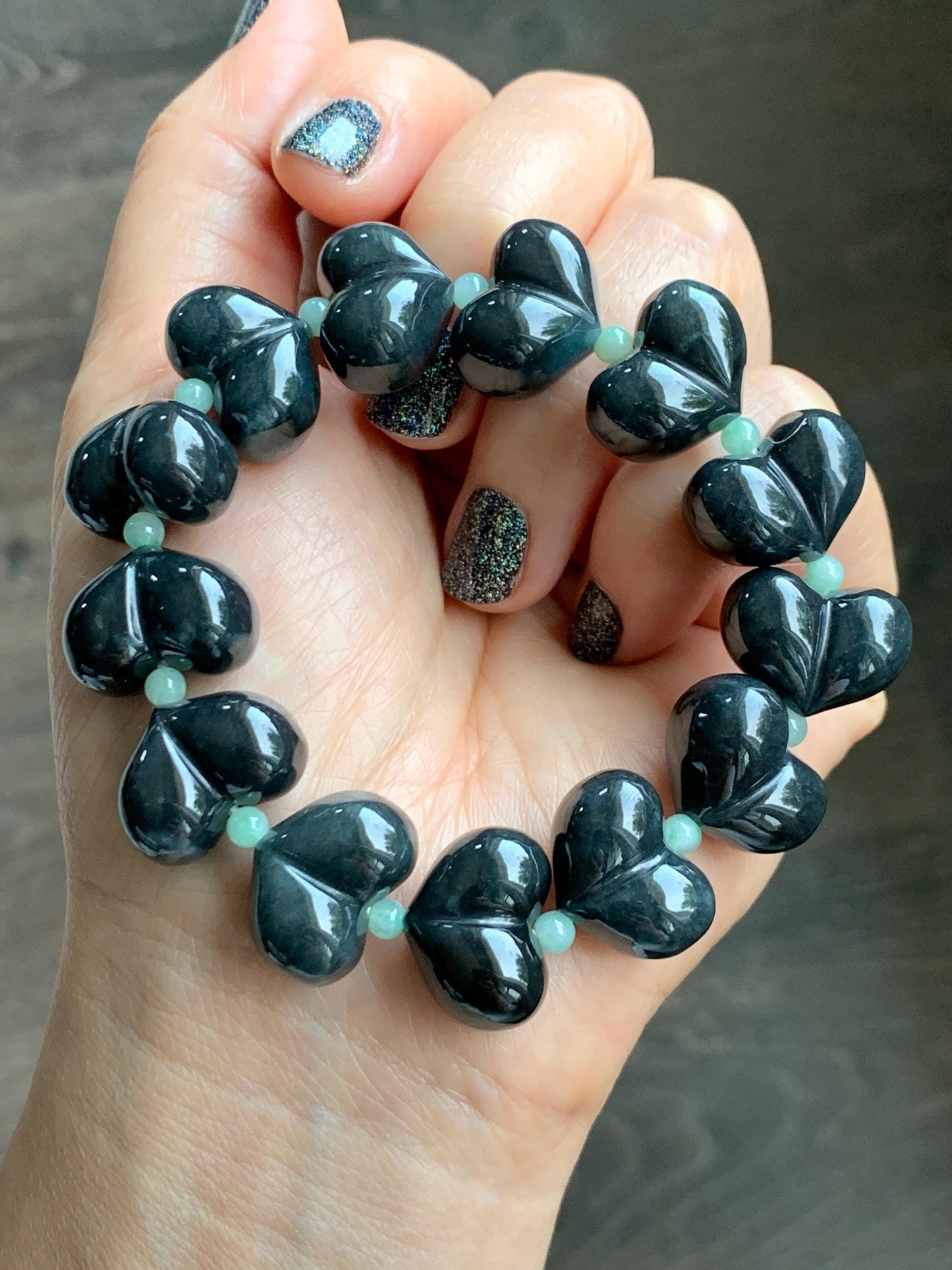 Natural Grade A Guatemalan Opaque Black Jade Jadeite Large Heart Beads Beaded Bracelet Stretchy 6.75" 67g 天然危起油墨翠大卡桃心珠手串 WMC286