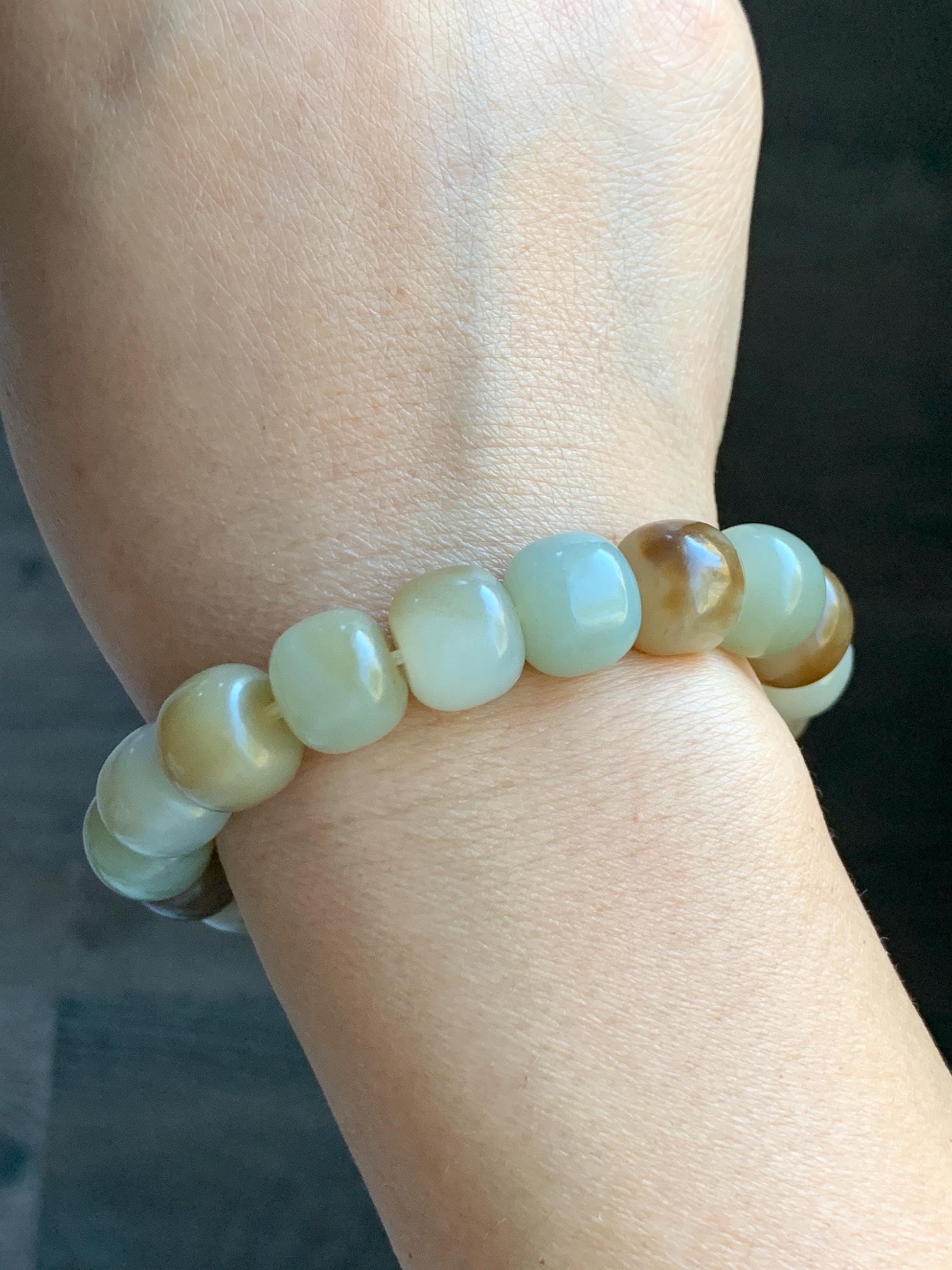 Natural Nephrite Jade Beige Brown Translucent Large Barrel Beads Beaded Bracelet Matte Finish 7.25" 49g 天然和田玉糖色哑光桶珠手串 HTTS150