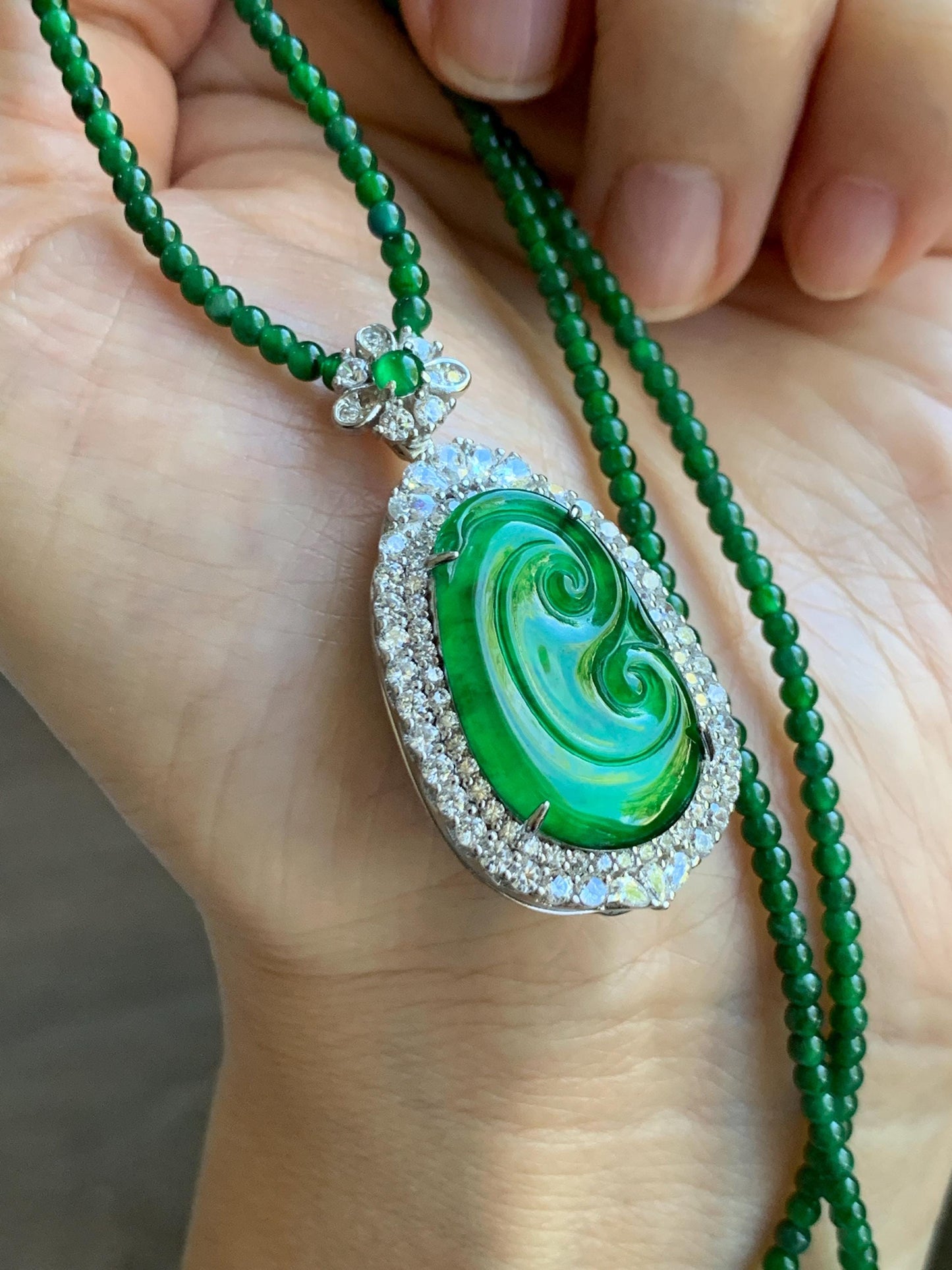 Certified Natural Guatemalan Icy Translucent Vibrant Green Jade Jadeite Ruyi Pendant Sterling Silver Beaded Necklace 天然冰危绿翡翠如意吊坠绿翡翠珠项链 094