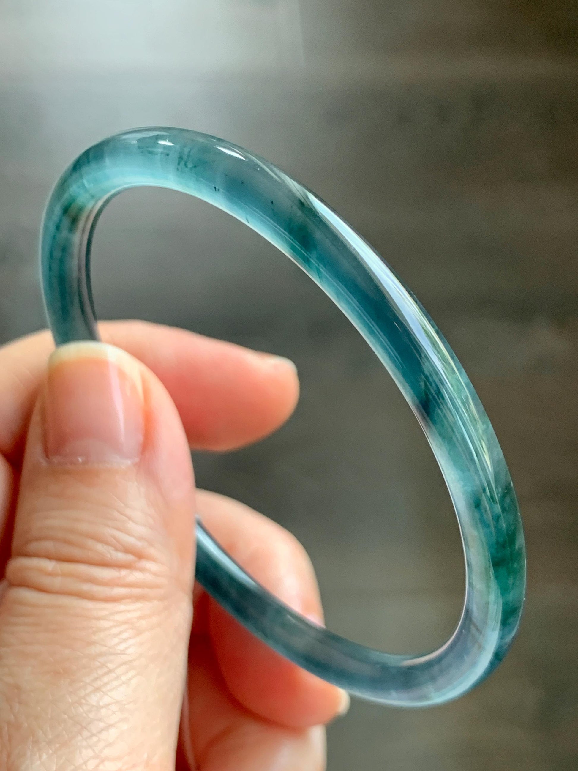 Certified Natural Grade A Guatemalan Icy Translucent Dark Teal Blue Marbled Jade Jadeite Bangle Bracelet 56.65mm 7” 15g 天然冰胶危蓝飘花翡翠细圆条手镯 068