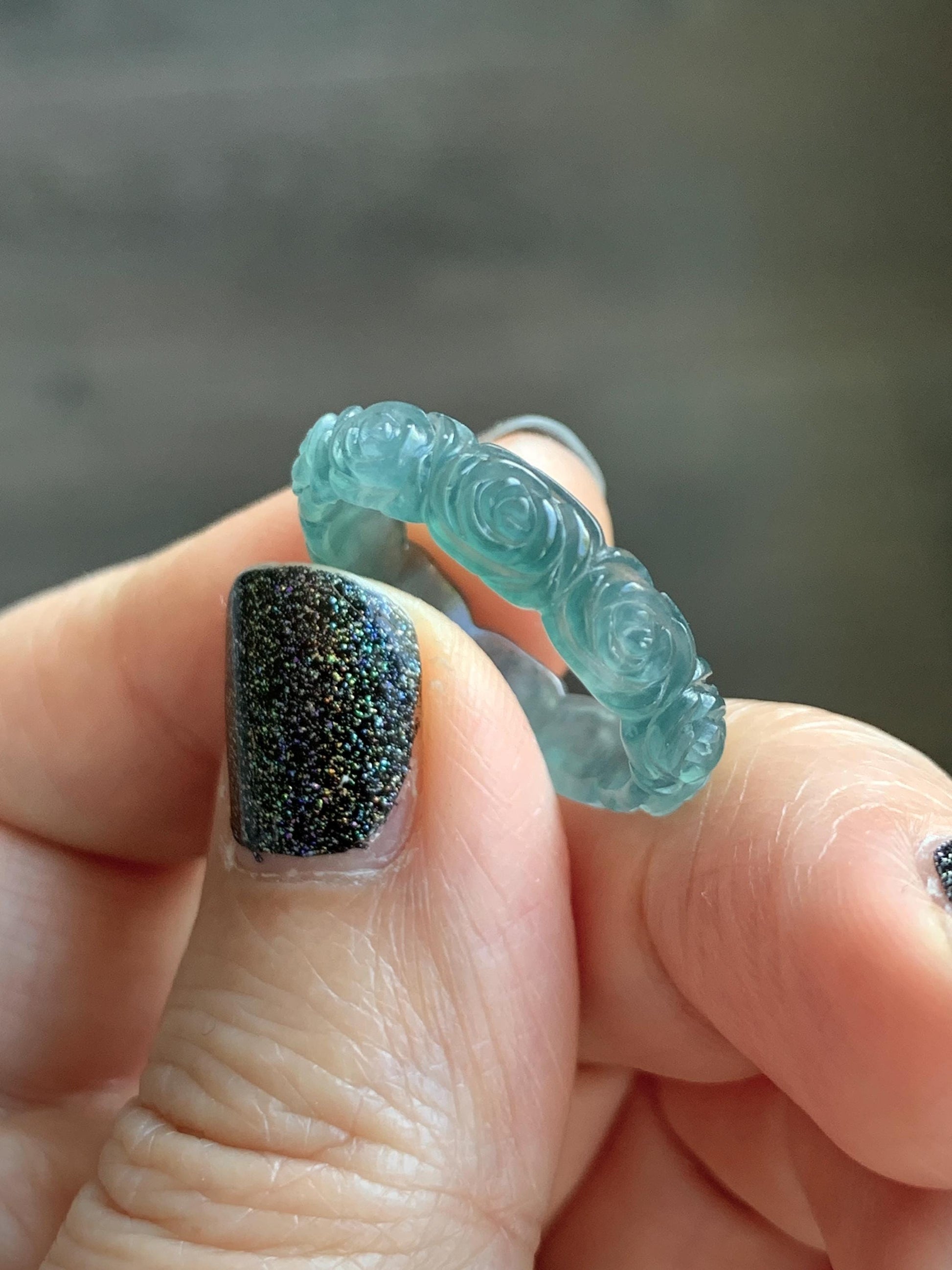 Grade A Natural Guatemalan Icy Translucent Dark Teal Blue Jade Jadeite Carved Rose Band Ring Size 7.25 US 天然冰胶危蓝翡翠玫瑰花戒圈 GWR450C