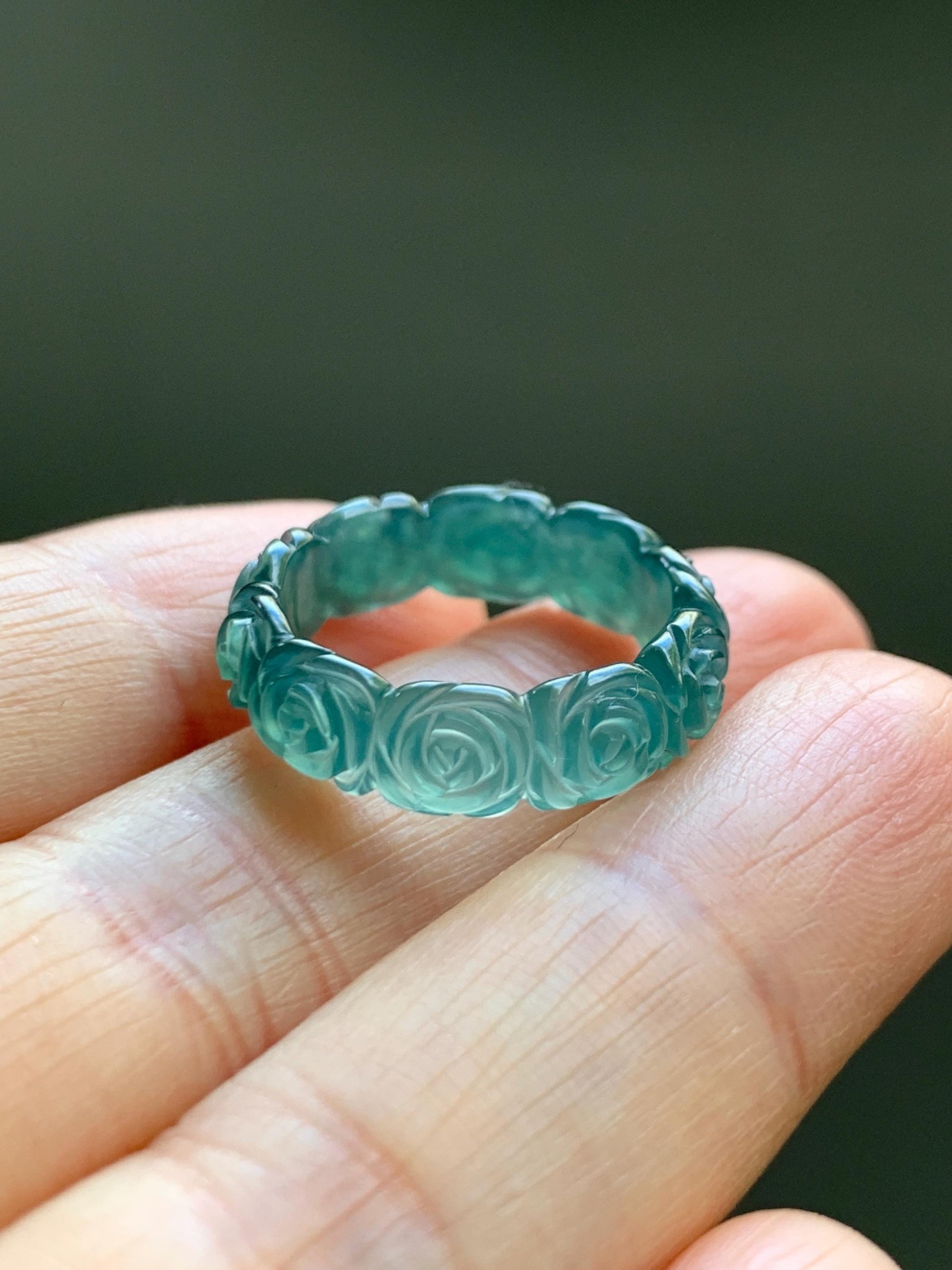 Grade A Natural Guatemalan Icy Translucent Dark Teal Blue Jade Jadeite Carved Rose Band Ring Size 6 US 天然冰胶危蓝翡翠玫瑰花戒圈 GWR450B