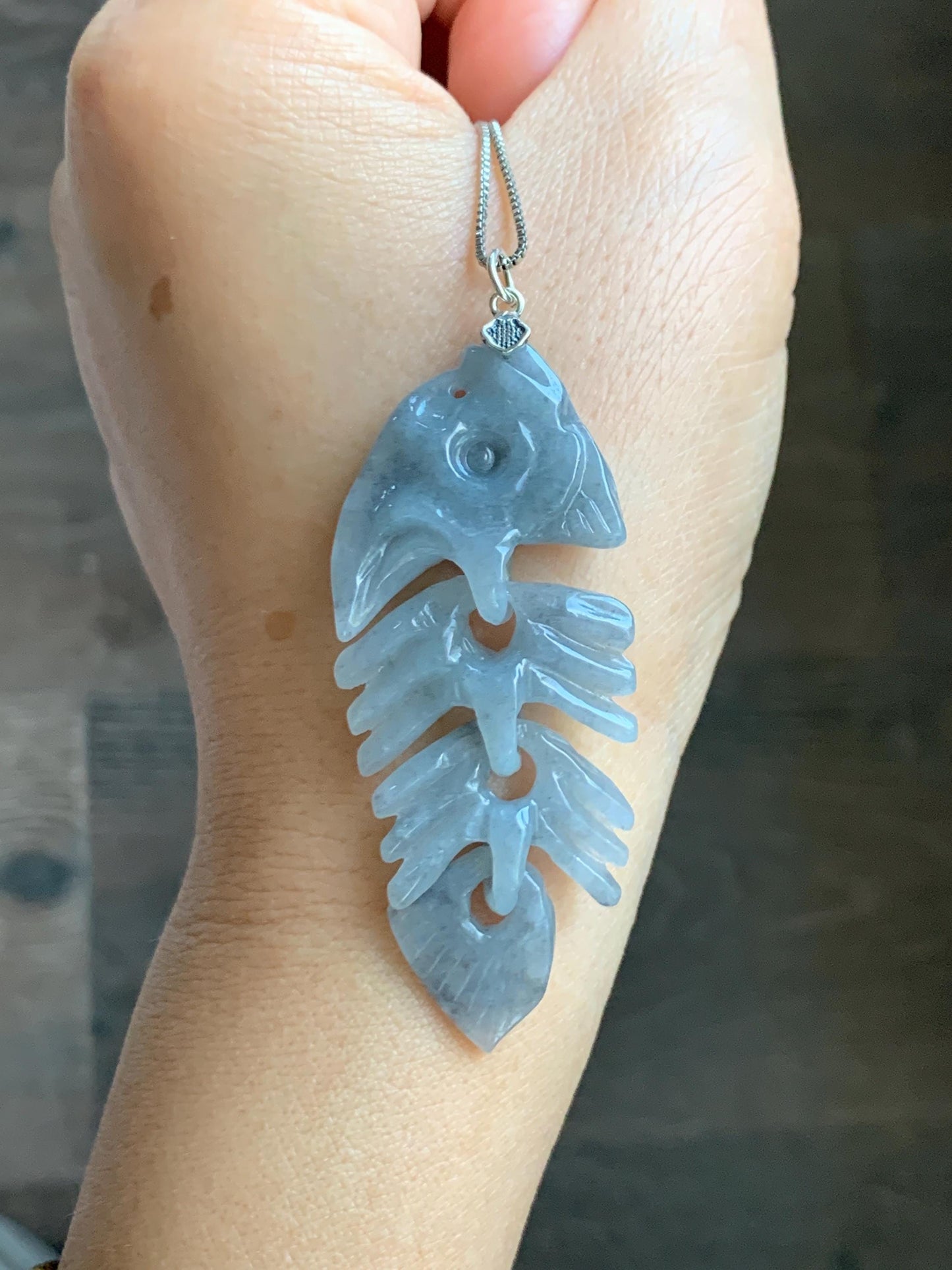 Natural Grade A Icy Translucent Light Gray Wuji Jade Jadeite Fish Bone Pendant Sterling Silver 10g 天然细糯乌鸡翡翠鱼骨头吊坠 MWY220