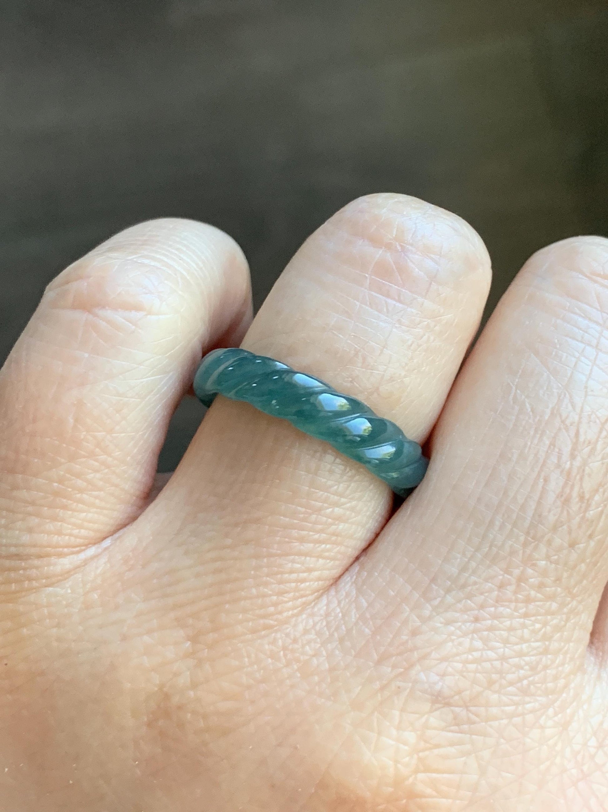 Natural Grade A Guatemalan Icy Translucent Gelatinous Dark Teal Blue Jade Jadeite Carved Braid Band Ring Size 7 US 天然冰危深蓝绿翡翠麻花戒圈 MHW66D