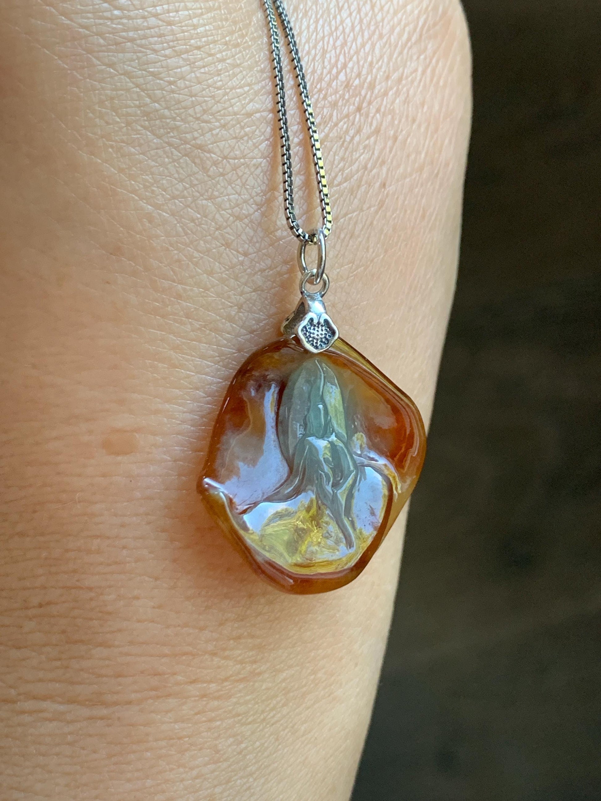 Natural Grade A Bicolored Icy White & Red Highly Translucent Jade Jadeite Carved Wu Dao Pendant Sterling Silver 5g 天然冰油红皮双色翡翠悟道镶嵌吊坠 MHP228