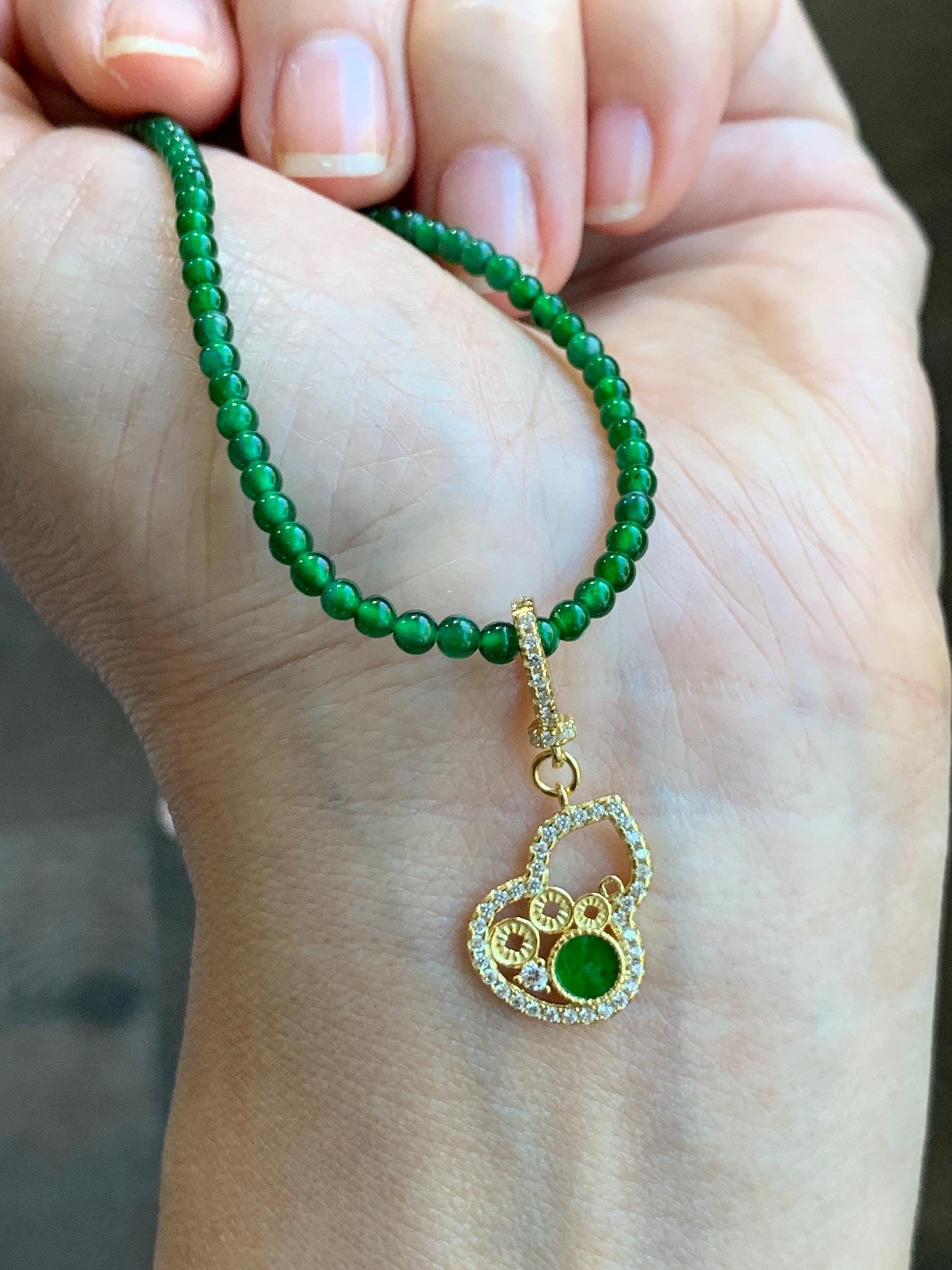 Natural Grade A Icy Vibrant Green Jade Jadeite Hua Qing Gourd Hulu Charm Pendant Sterling Silver Yellow Gold Overlay 天然花青翡翠葫芦珍珠扣吊坠 MHQ140H