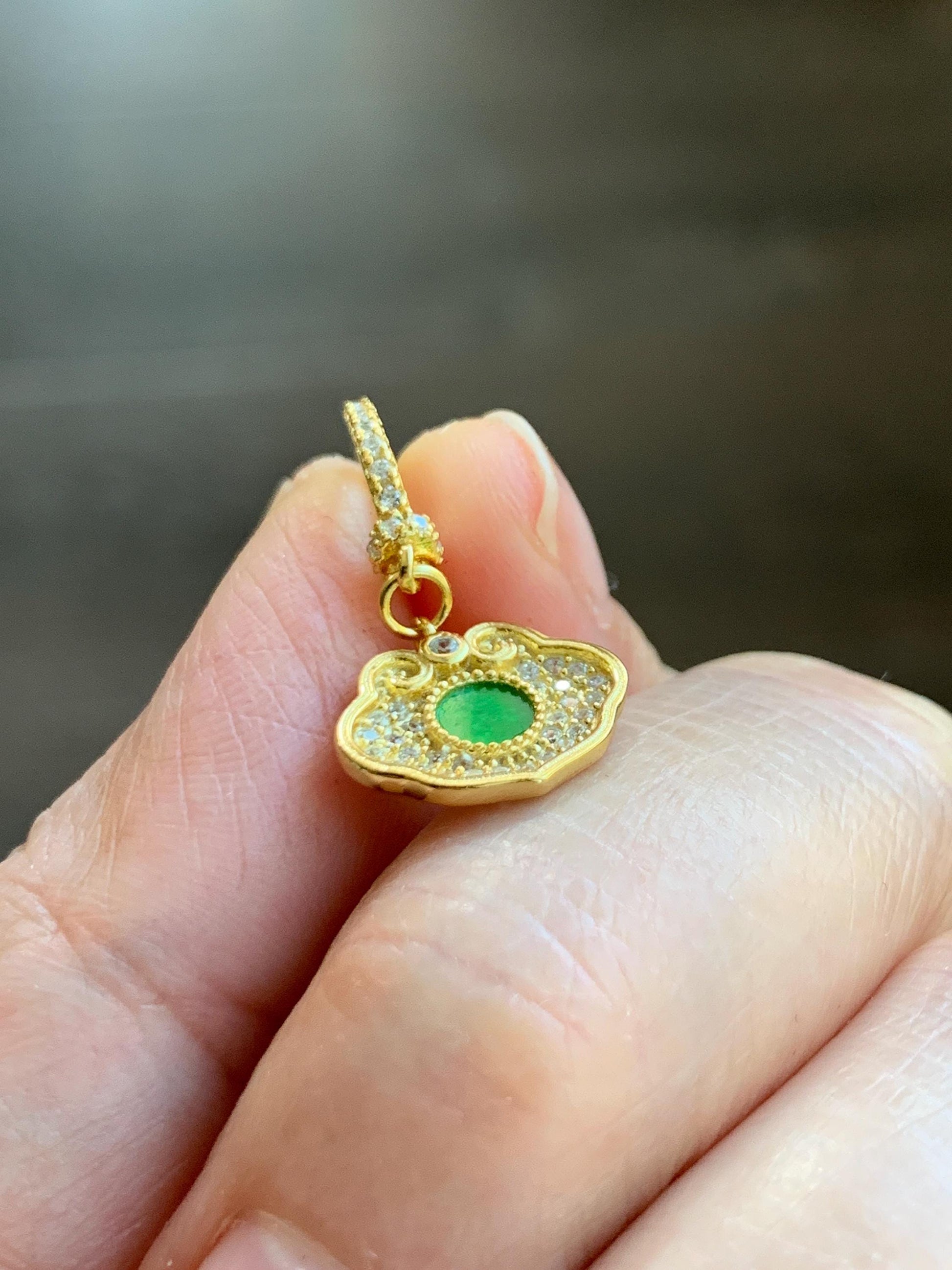 Natural Grade A Icy Vibrant Green Jade Jadeite Hua Qing Ruyi Charm Pendant Sterling Silver Yellow Gold Overlay 天然花青翡翠如意珍珠扣吊坠 MHQ140R
