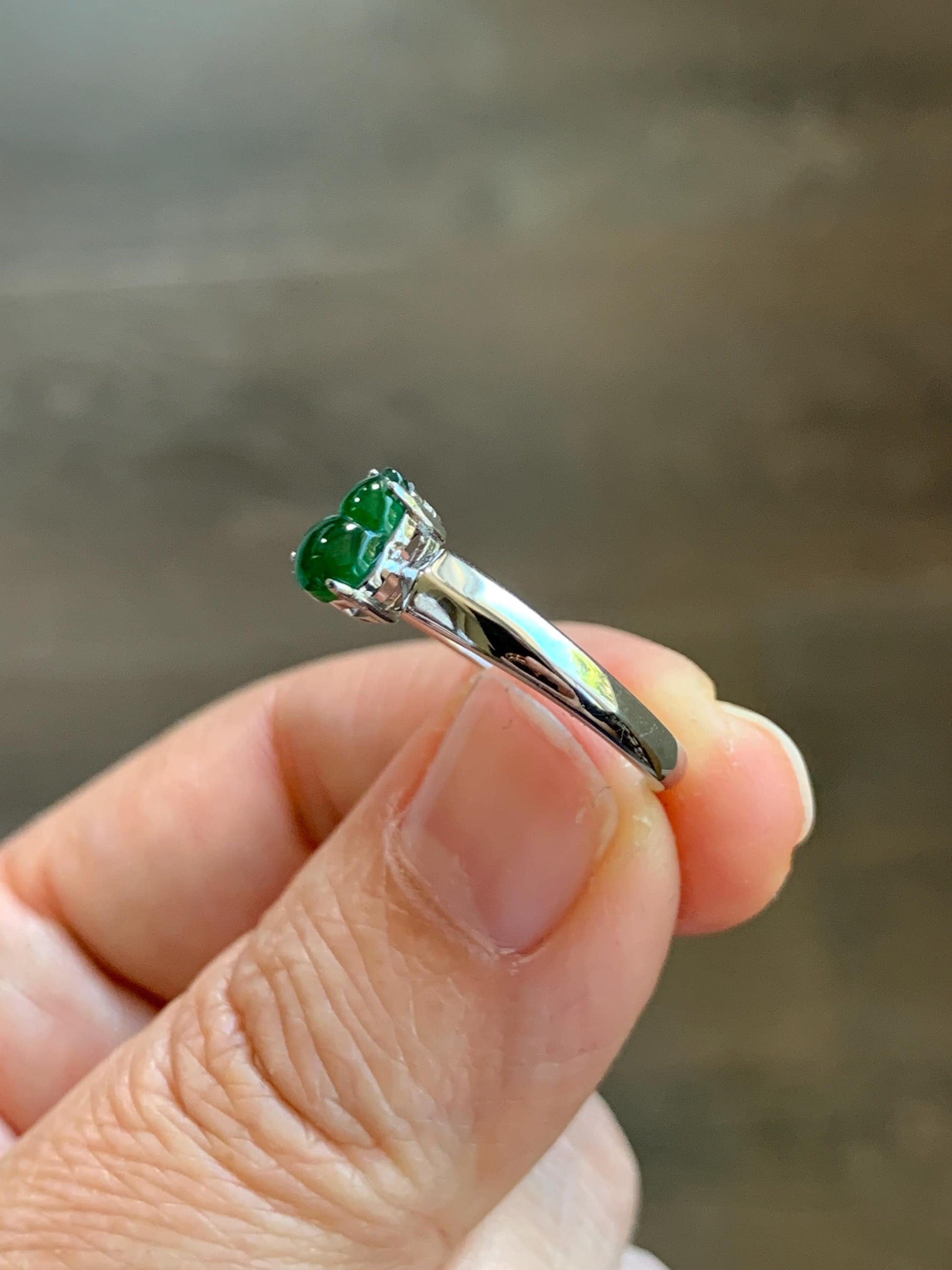 Natural Guatemalan Icy Translucent Vibrant Green Jadeite Gourd Hulu Solitaire Ring Sterling Silver Size 7 Adjustable 天然冰危绿翡翠葫芦蛋面银镶戒指 LHL88