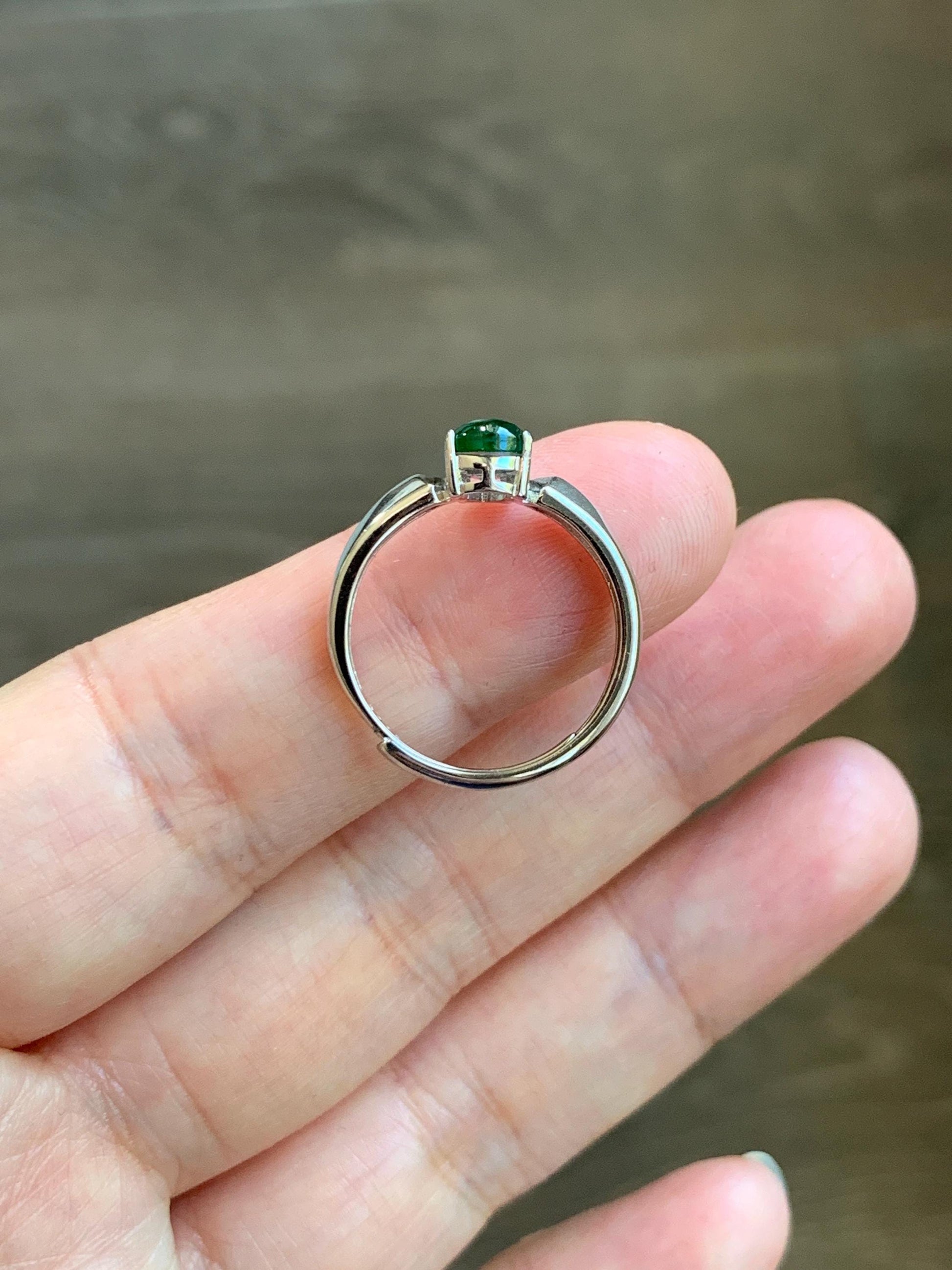 Natural Guatemalan Icy Translucent Vibrant Green Jadeite Gourd Hulu Solitaire Ring Sterling Silver Size 7 Adjustable 天然冰危绿翡翠葫芦蛋面银镶戒指 LHL88