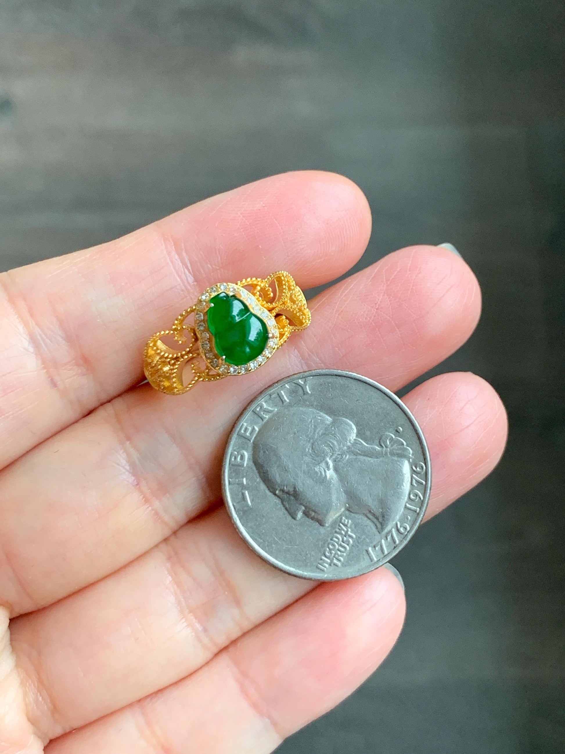 Natural Grade A Guatemalan Icy Translucent Vibrant Green Jade Jadeite Hulu Gourd Ring Sterling Silver Yellow Gold size 7 天然冰危绿翡翠葫芦银镶戒指WHL132