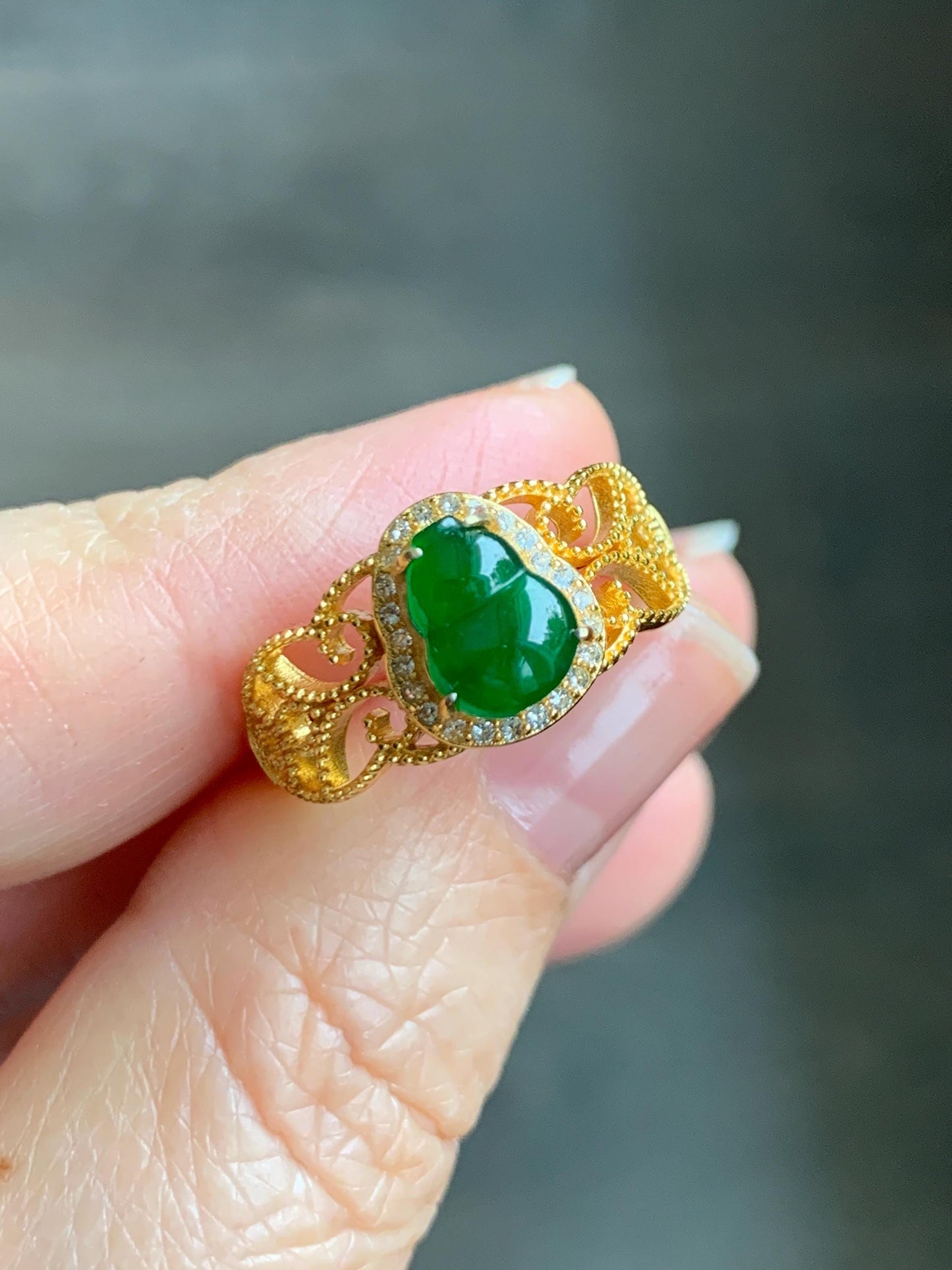 Natural Grade A Guatemalan Icy Translucent Vibrant Green Jade Jadeite Hulu Gourd Ring Sterling Silver Yellow Gold size 7 天然冰危绿翡翠葫芦银镶戒指WHL132