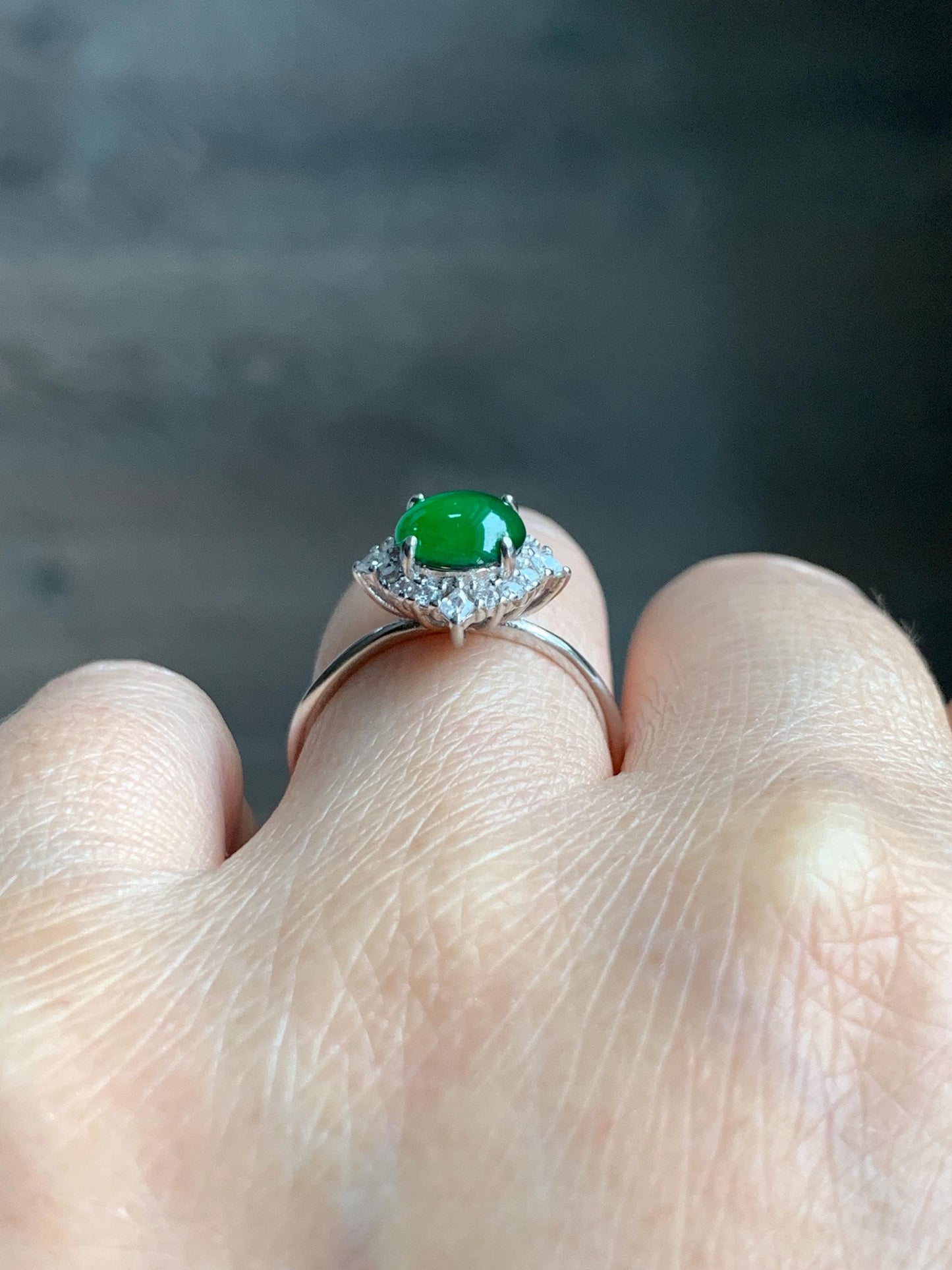 Natural Grade A Guatemalan Icy Translucent Vibrant Green Jade Jadeite Ring Sterling Silver Size Adjustable 天然冰危绿翡翠蛋面银镶戒指 WRL110