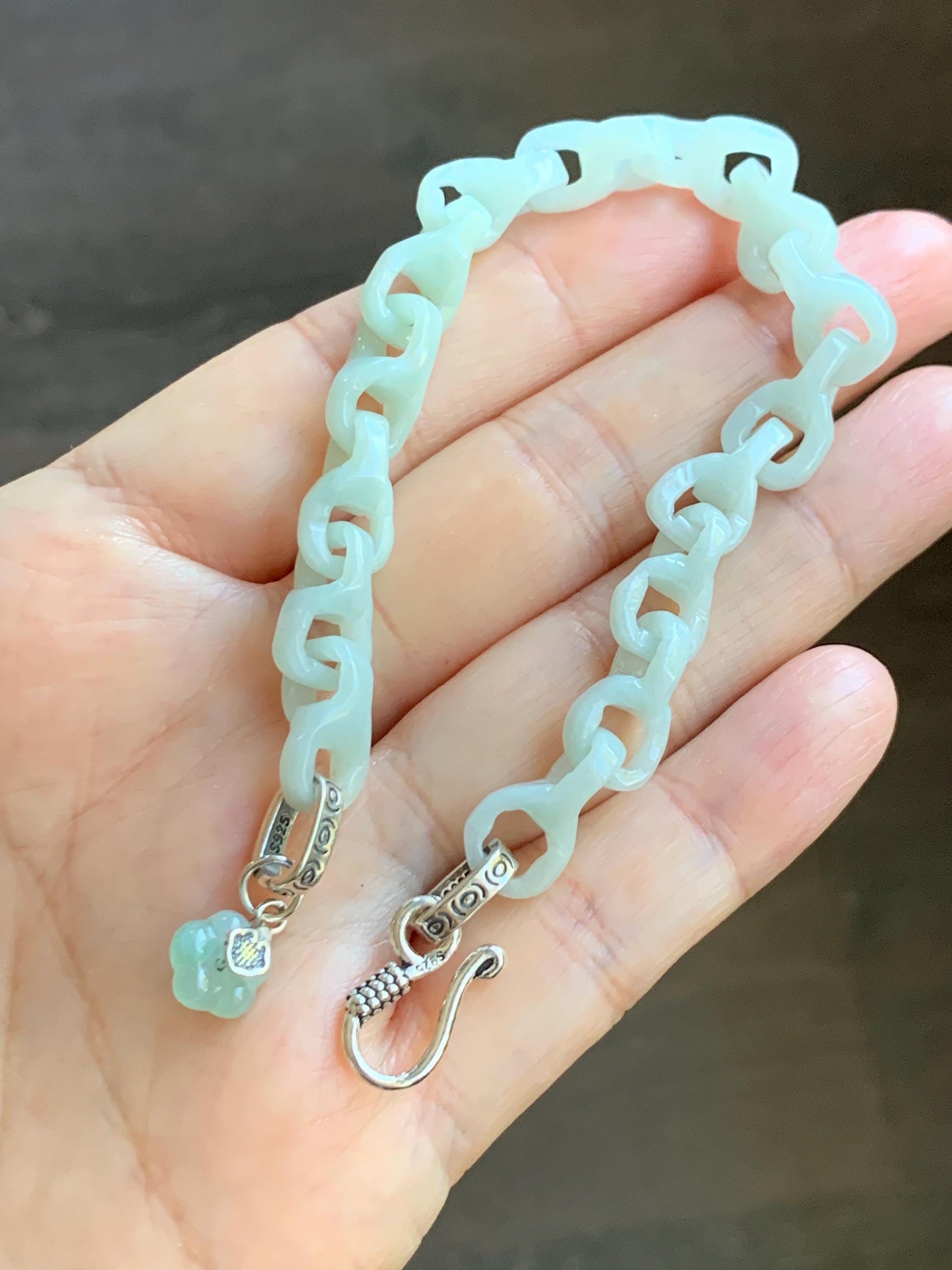 Certified Natural Grade A Icy Pastel Green Jade Jadeite Carved Interlocking Dragon Bone Chain Bracelet Sterling Silver 7.25” 天然细糯晴底翡翠龙骨手链573