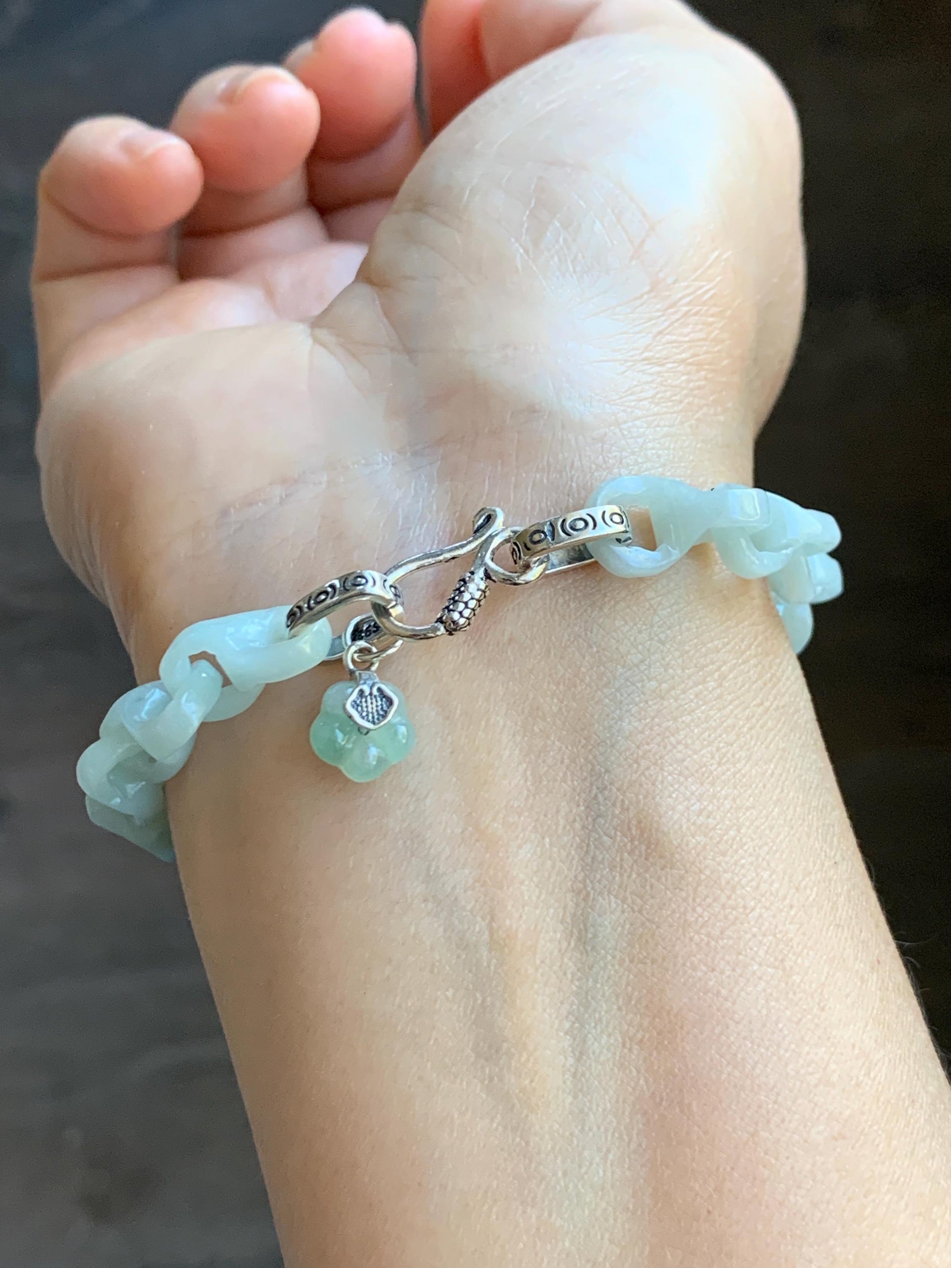 Certified Natural Grade A Icy Pastel Green Jade Jadeite Carved Interlocking Dragon Bone Chain Bracelet Sterling Silver 7.25” 天然细糯晴底翡翠龙骨手链573