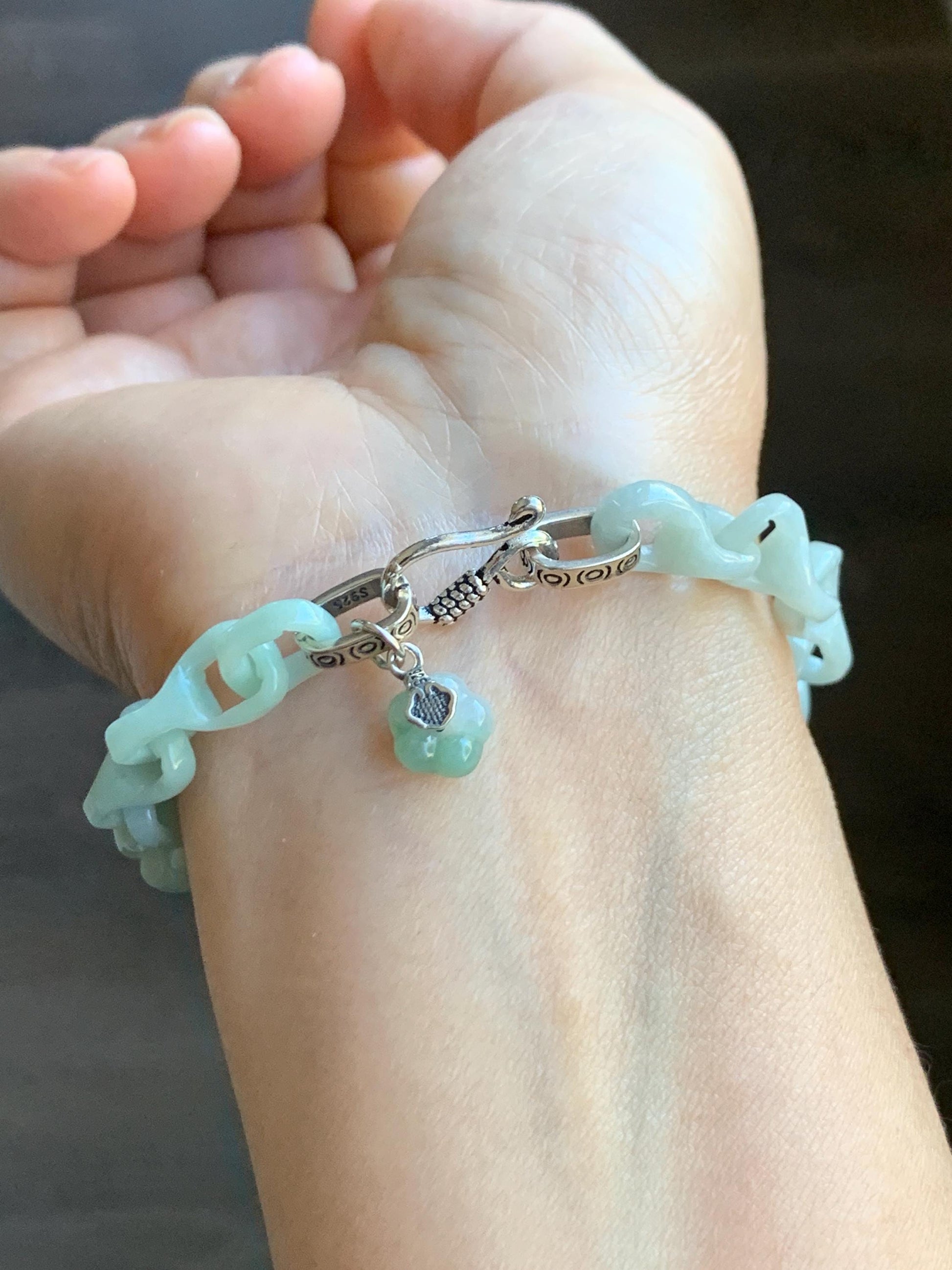 Certified Natural Grade A Icy Pastel Green Jade Jadeite Carved Interlocking Dragon Bone Chain Bracelet Sterling Silver 8” 天然细糯晴底翡翠龙骨手链 574
