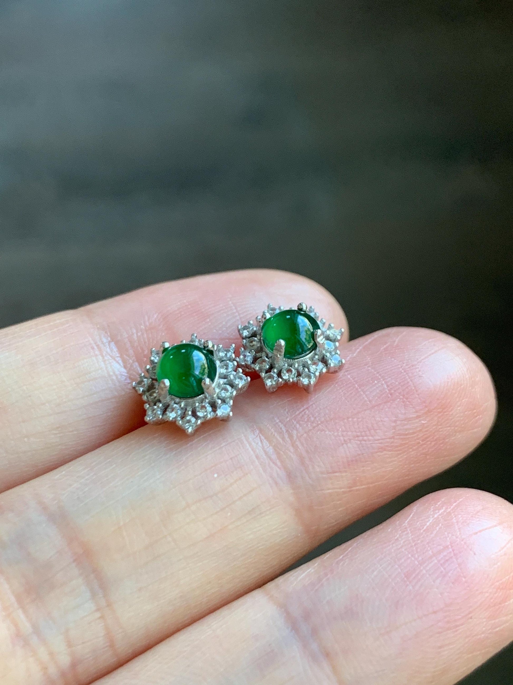 Natural Guatemalan Grade A Icy Translucent Vibrant Green Jade Jadeite Snowflake Stud Earrings Sterling Silver 天然冰危绿翡翠银镶耳钉 HAE77