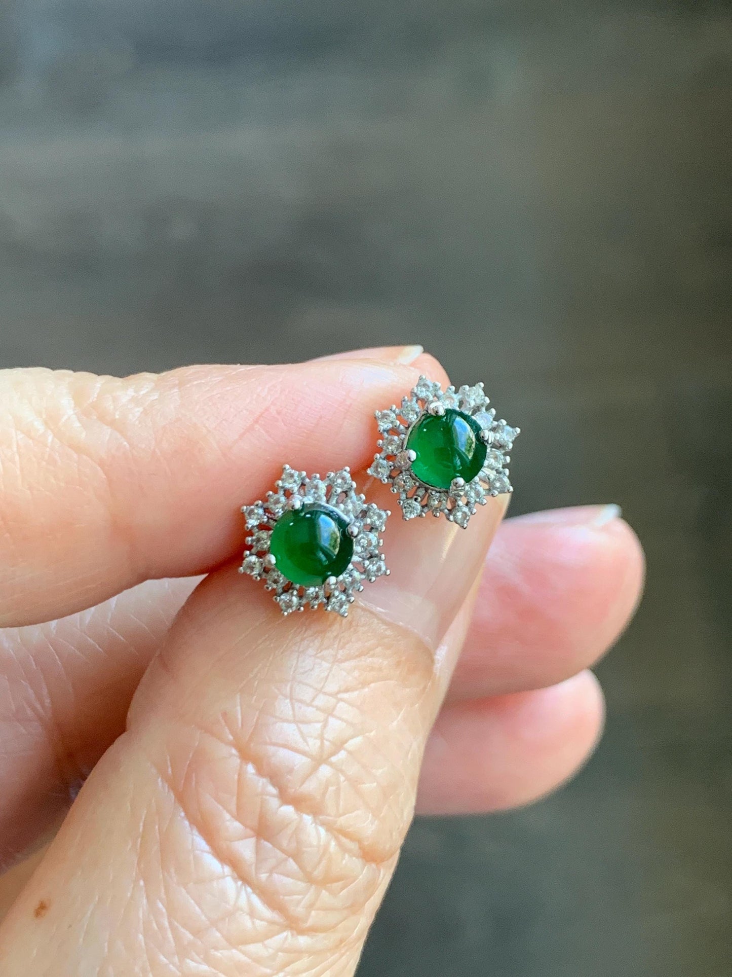 Natural Guatemalan Grade A Icy Translucent Vibrant Green Jade Jadeite Snowflake Stud Earrings Sterling Silver 天然冰危绿翡翠银镶耳钉 HAE77