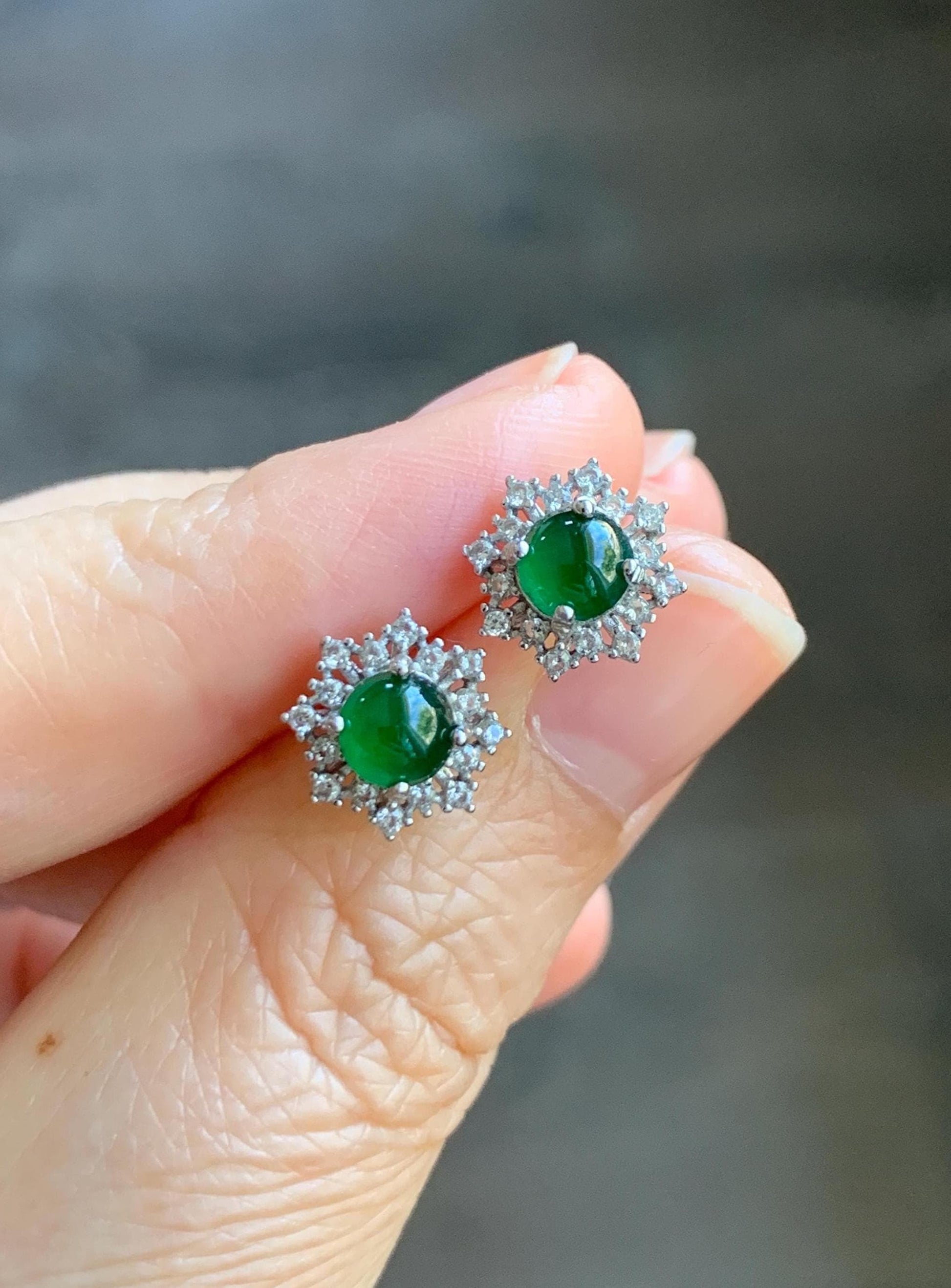 Natural Guatemalan Grade A Icy Translucent Vibrant Green Jade Jadeite Snowflake Stud Earrings Sterling Silver 天然冰危绿翡翠银镶耳钉 HAE77